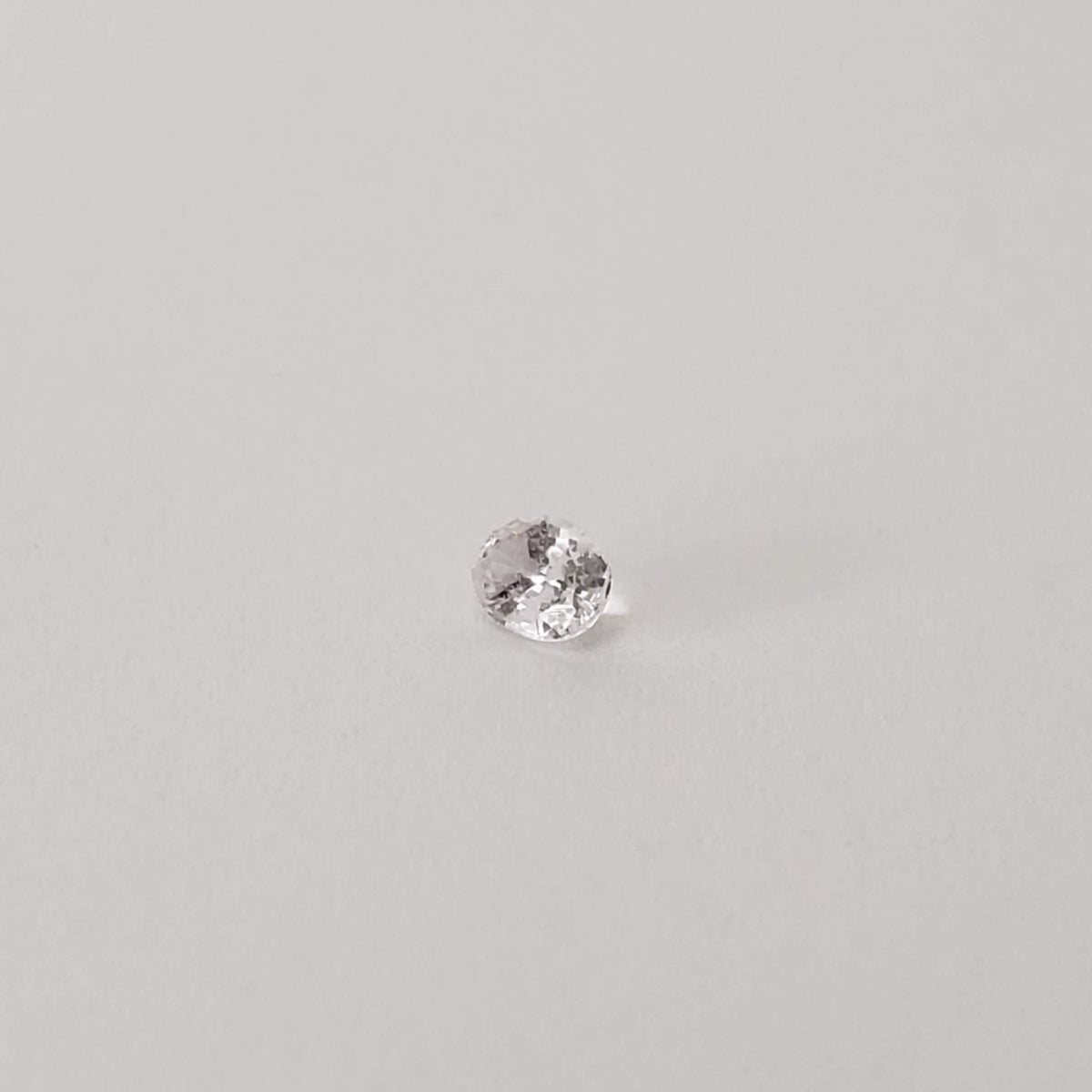  Sapphire | Oval Cut | White | 4x3mm | SO24 2