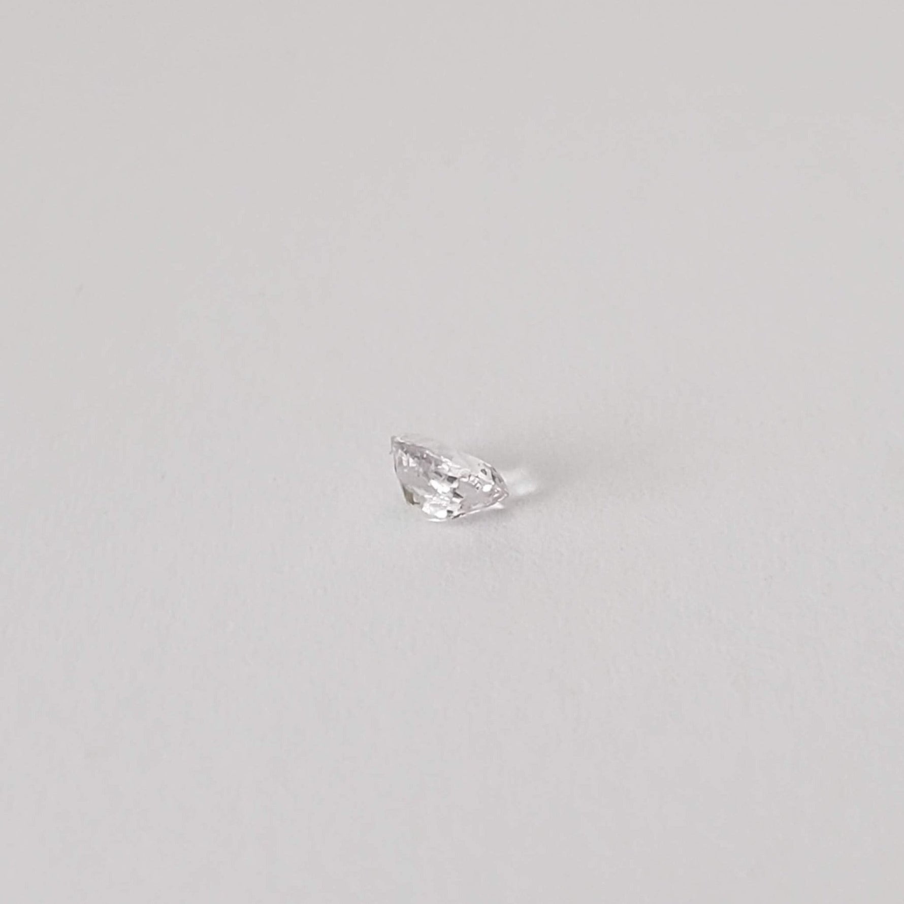  Sapphire | Oval Cut | White | 4x3mm | SO24 3