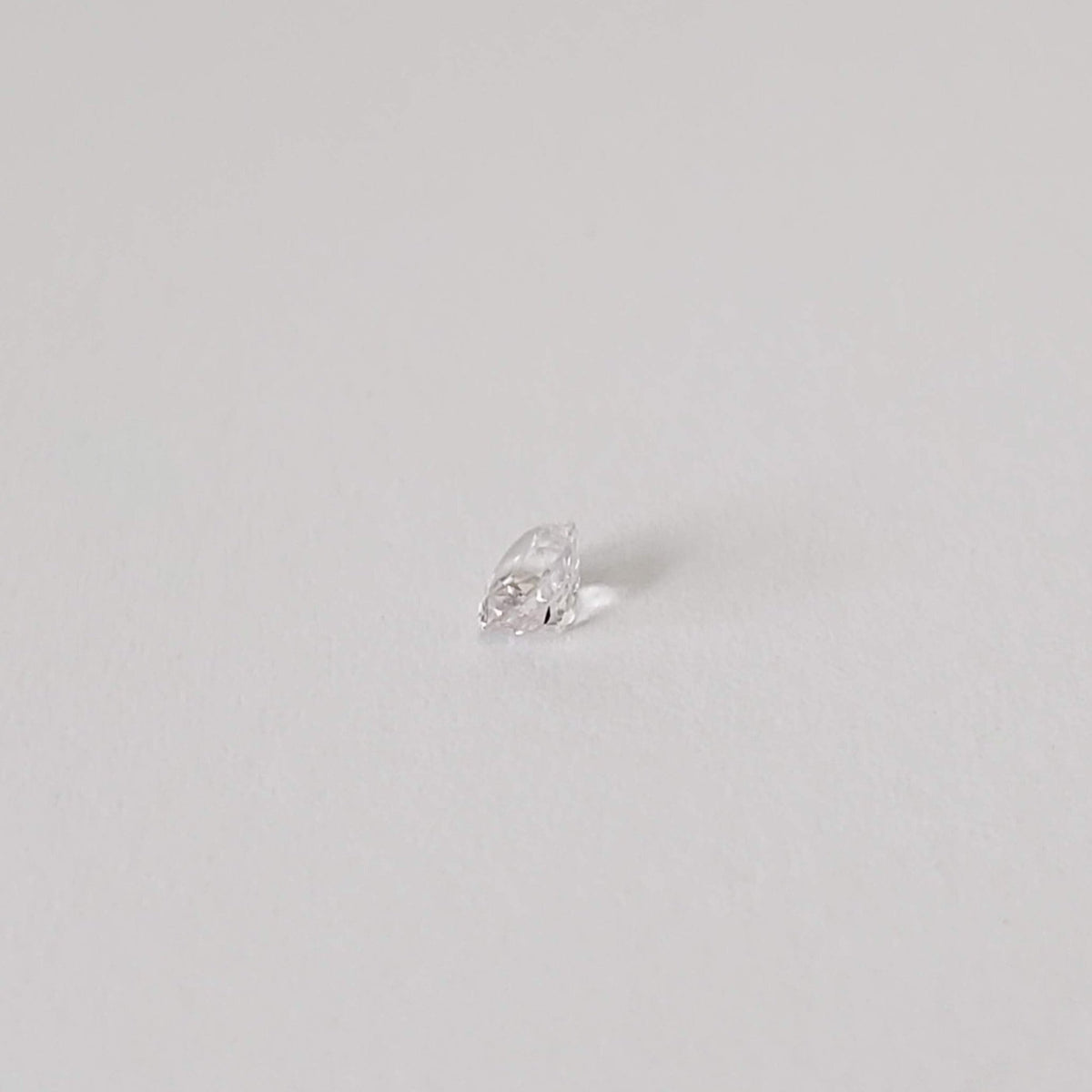  Sapphire | Oval Cut | White | 4x3mm | SO24 4