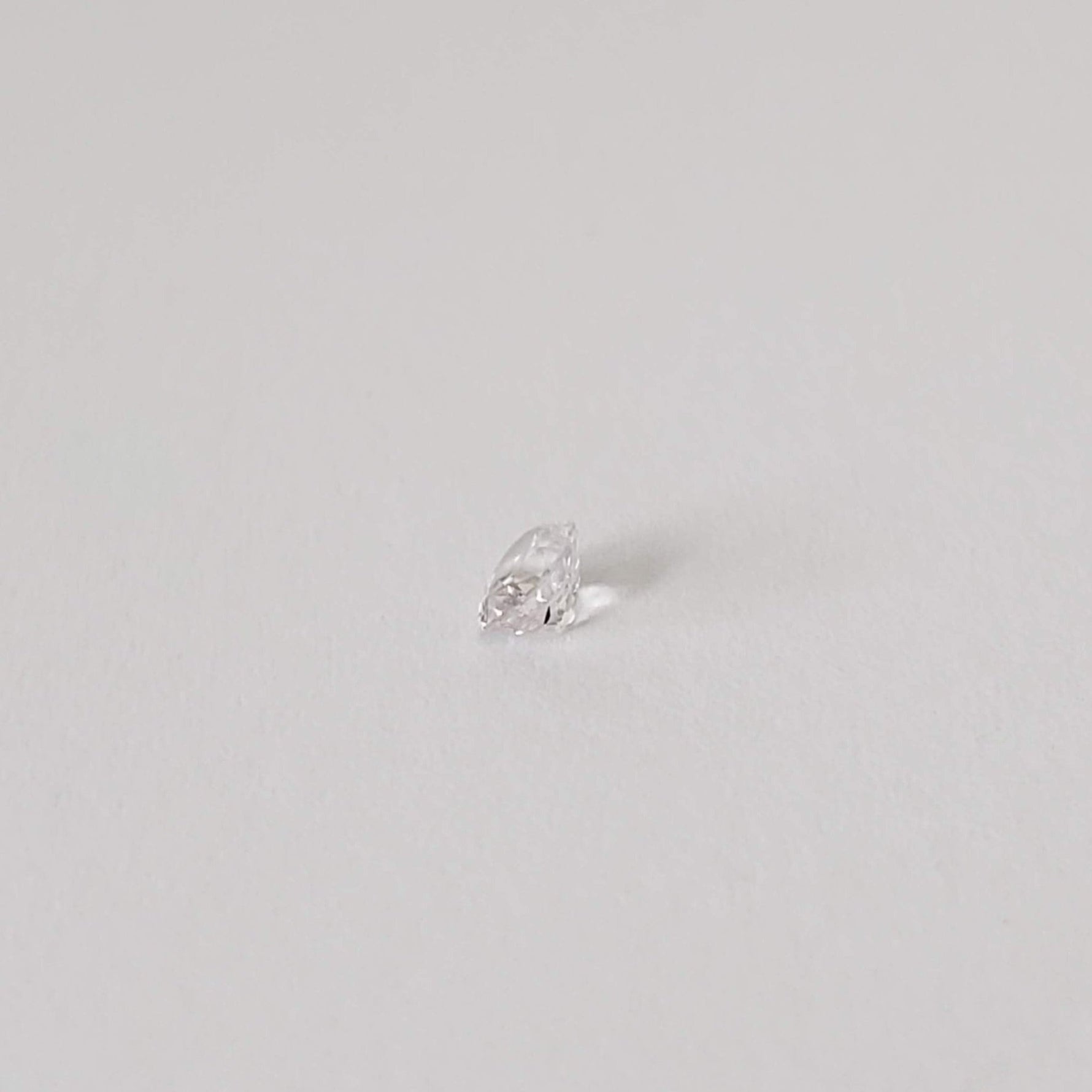  Sapphire | Oval Cut | White | 4x3mm | SO24 4