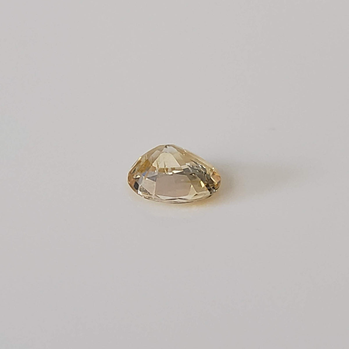 Sapphire | Oval Cut | Yellow | 5.5x4.3mm 0.58ct 7