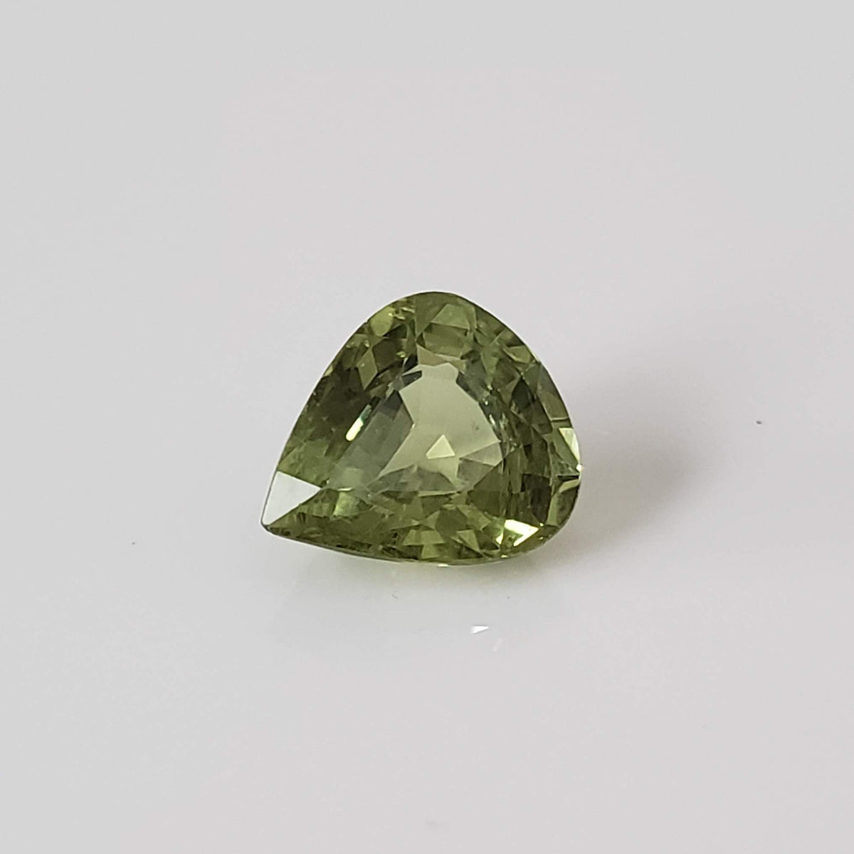  Sapphire | Pear Shape Cut | Lime Green | 8.5x7.5mm 2.1ct 2