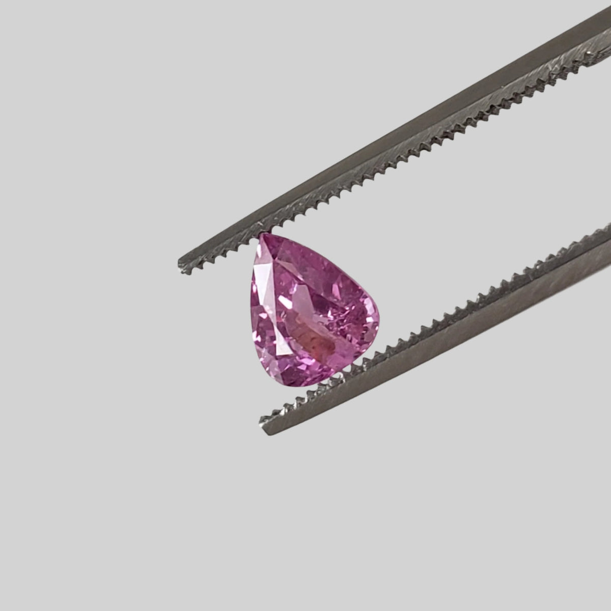  Sapphire | Pear Shape Cut | Pink | 6.3x5.2mm 1.3ct 