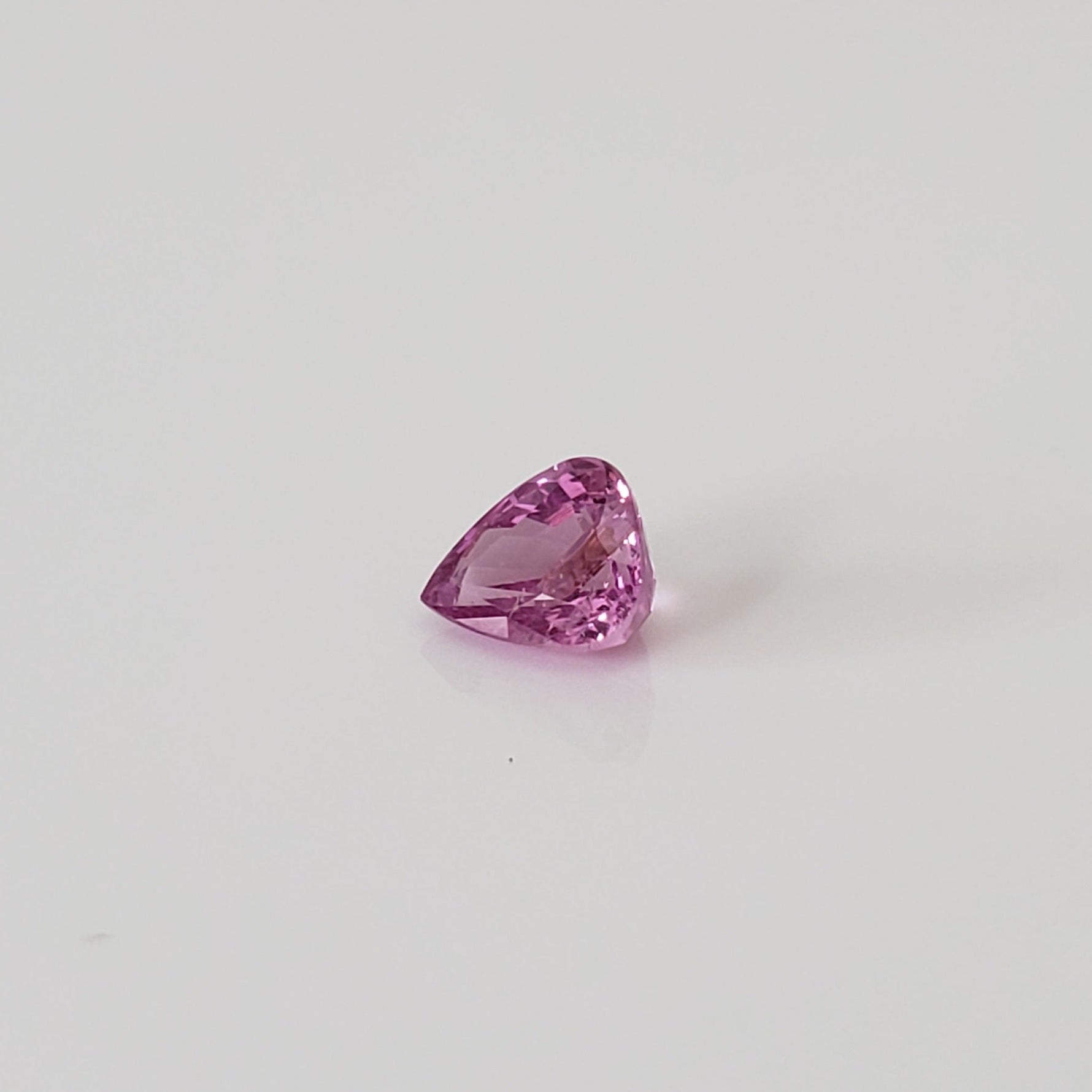 Sapphire | Pear Shape Cut | Pink | 6.3x5.2mm 1.3ct 2