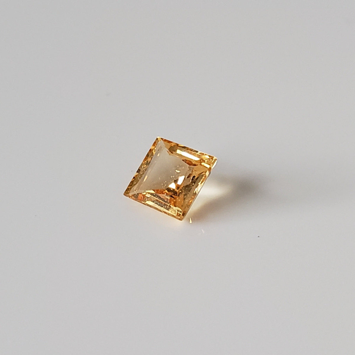 Sapphire | Princess Cut | Golden | 5mm 0.6ct 