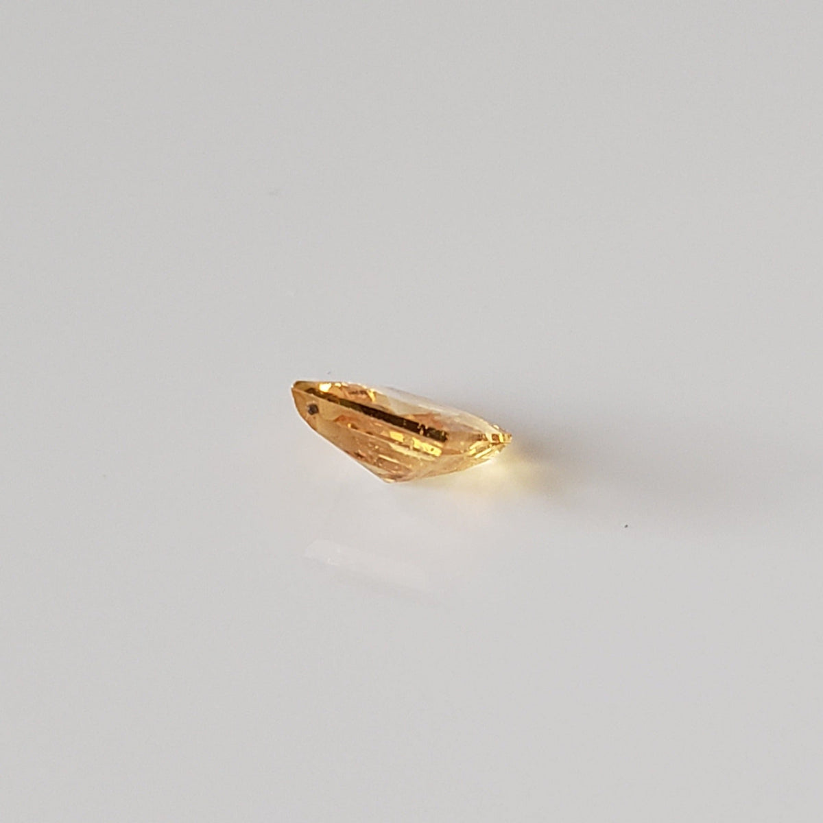  Sapphire | Princess Cut | Golden | 5mm 0.6ct 4