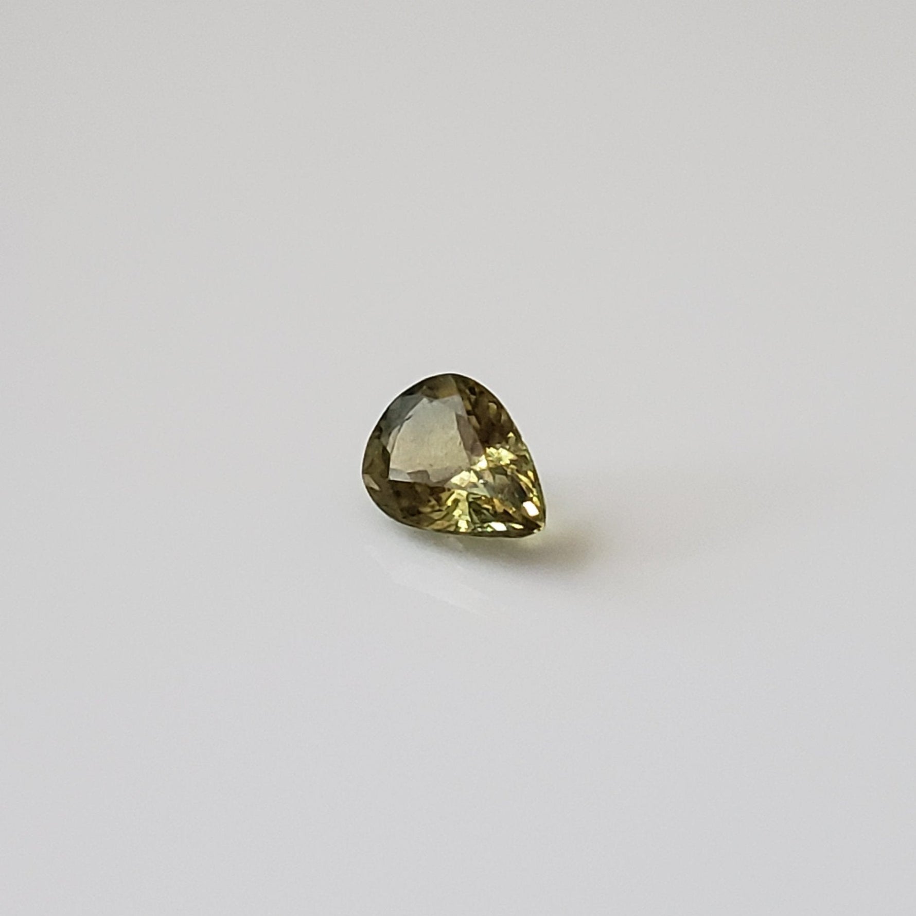  Sapphire | Unheated Mogok | Pear Shape Cut | Lime Green | 6.6x4.5mm 0.78ct | Myanmar 2