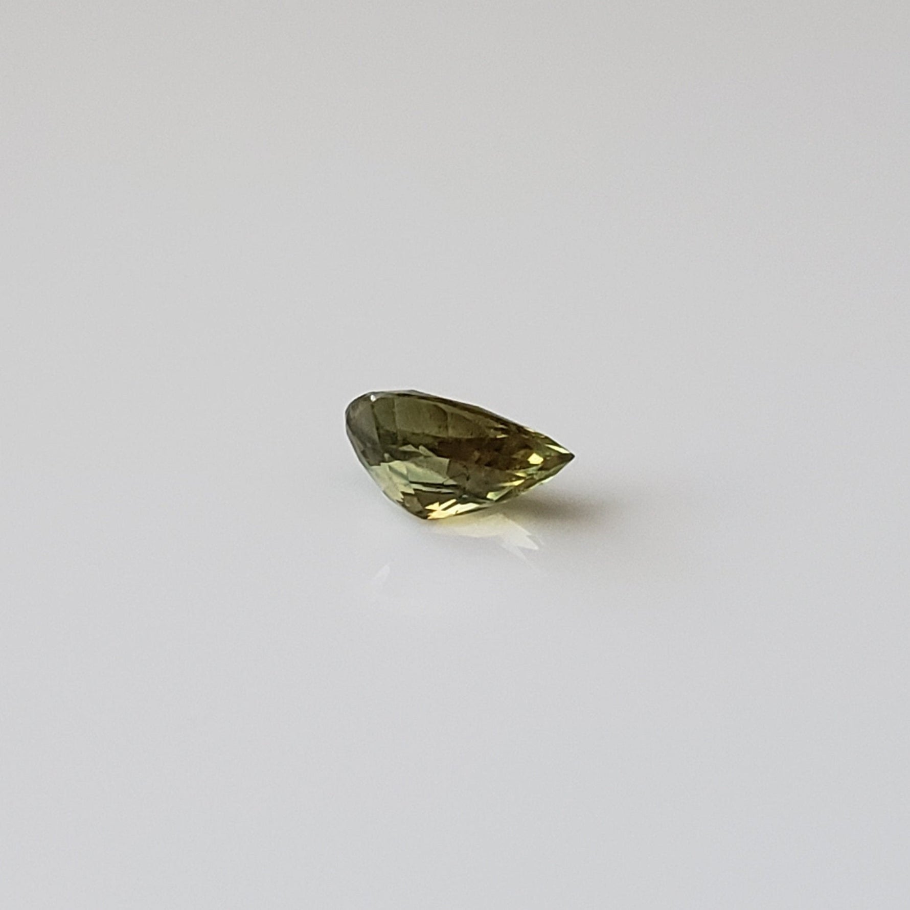  Sapphire | Unheated Mogok | Pear Shape Cut | Lime Green | 6.6x4.5mm 0.78ct | Myanmar 5