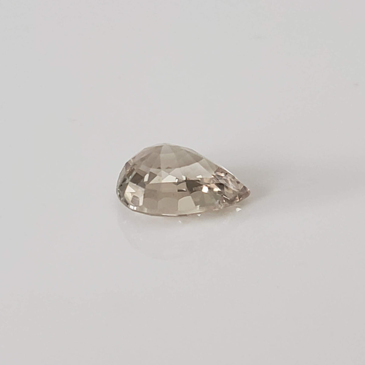 Sapphire | Unheated Mogok | Pear Shape Cut | Yellow | 8.7x6.5mm 1.93ct | Myanmar 7