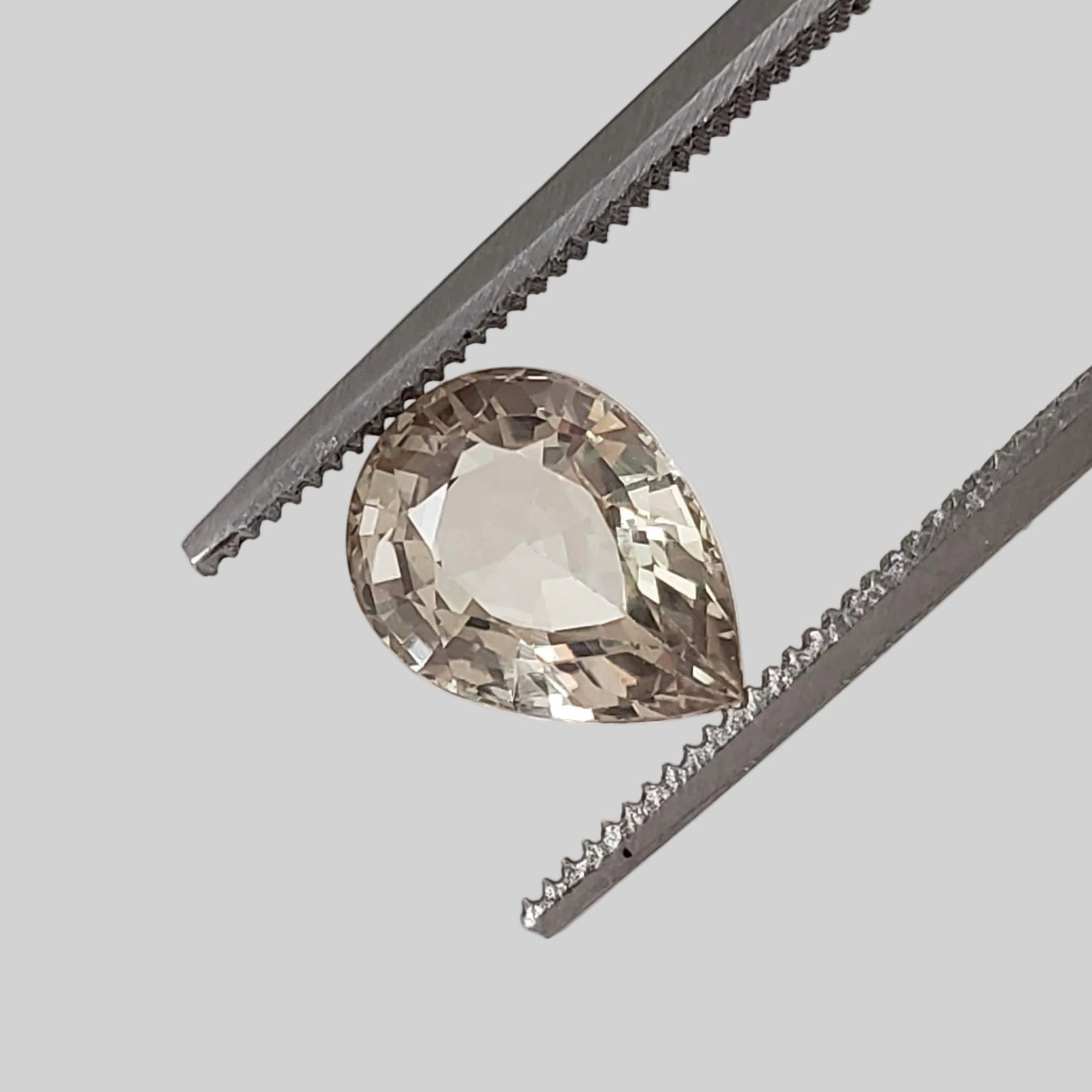 Sapphire | Unheated Mogok | Pear Shape Cut | Yellow | 8.7x6.5mm 1.93ct | Myanmar 0