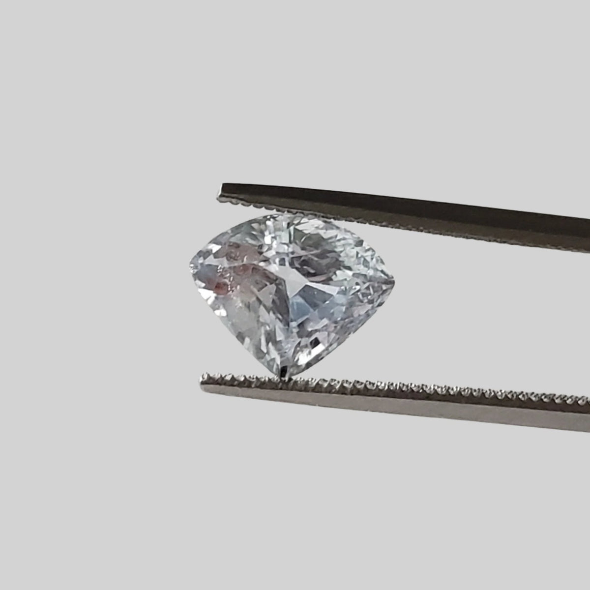  Sapphire | Unheated Sapphire | Fan Shape Cut | Light Green | 9.2x7.2mm 2.32ct 