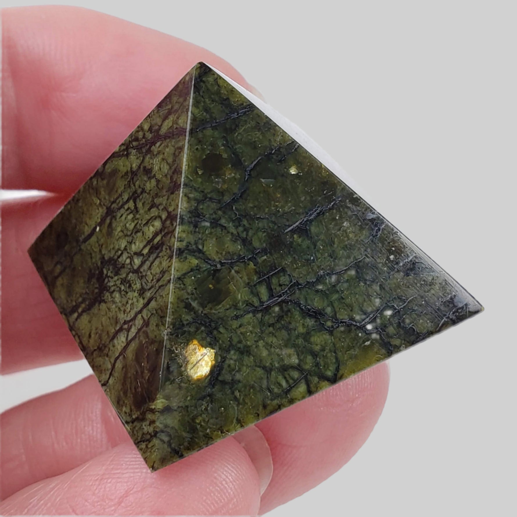  Serpentinite Five Point Pyramid | 22 grams 