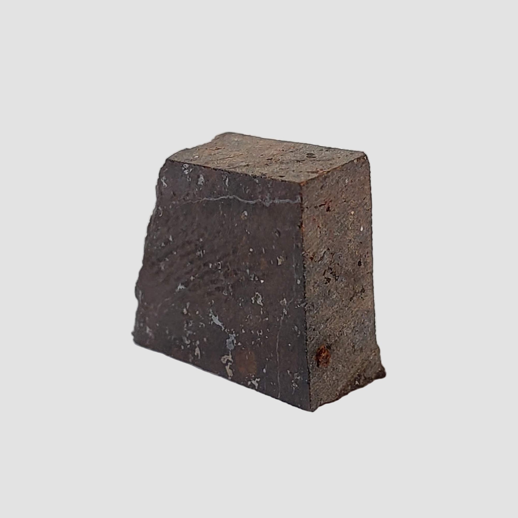  Shişr 010 Meteorite | 1.17 Grams | Part Slice | L5 Chondrite | Rare | Shişr Desert, Oman 6