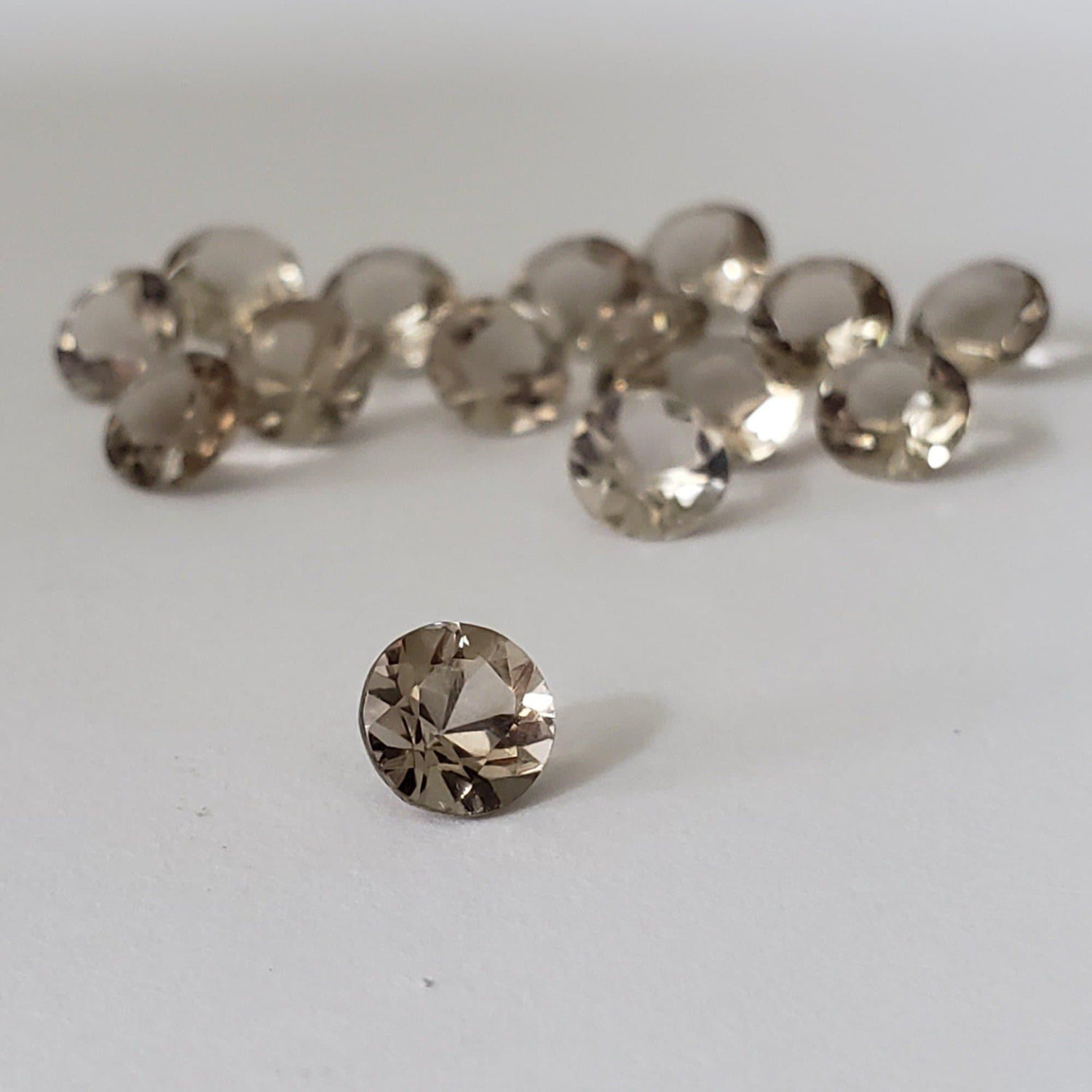  Smoky Quartz | Round Cut | 6 mm | SO24 