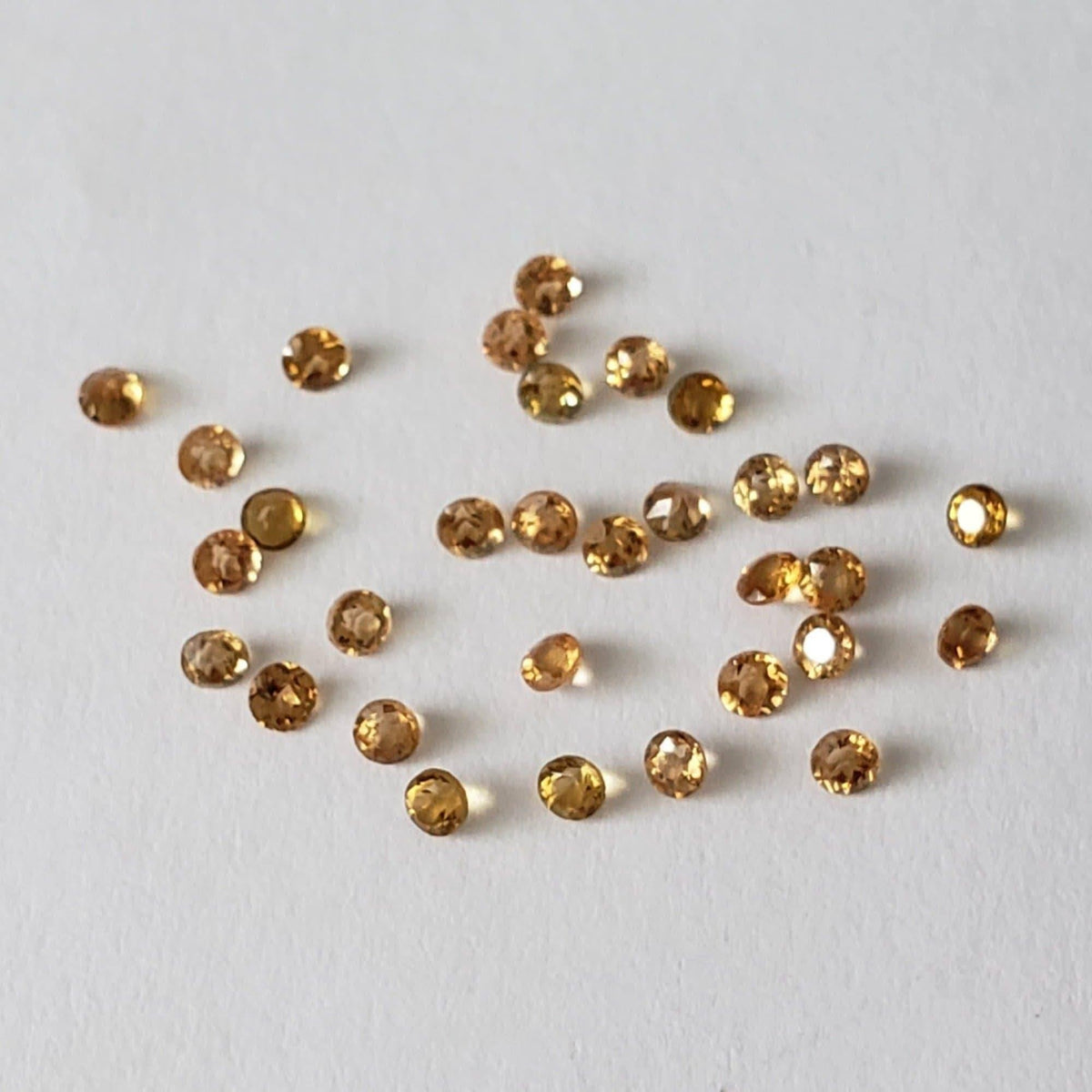   Spessartite Garnet | Round Cut | Imperial Yellow | 1.5mm 