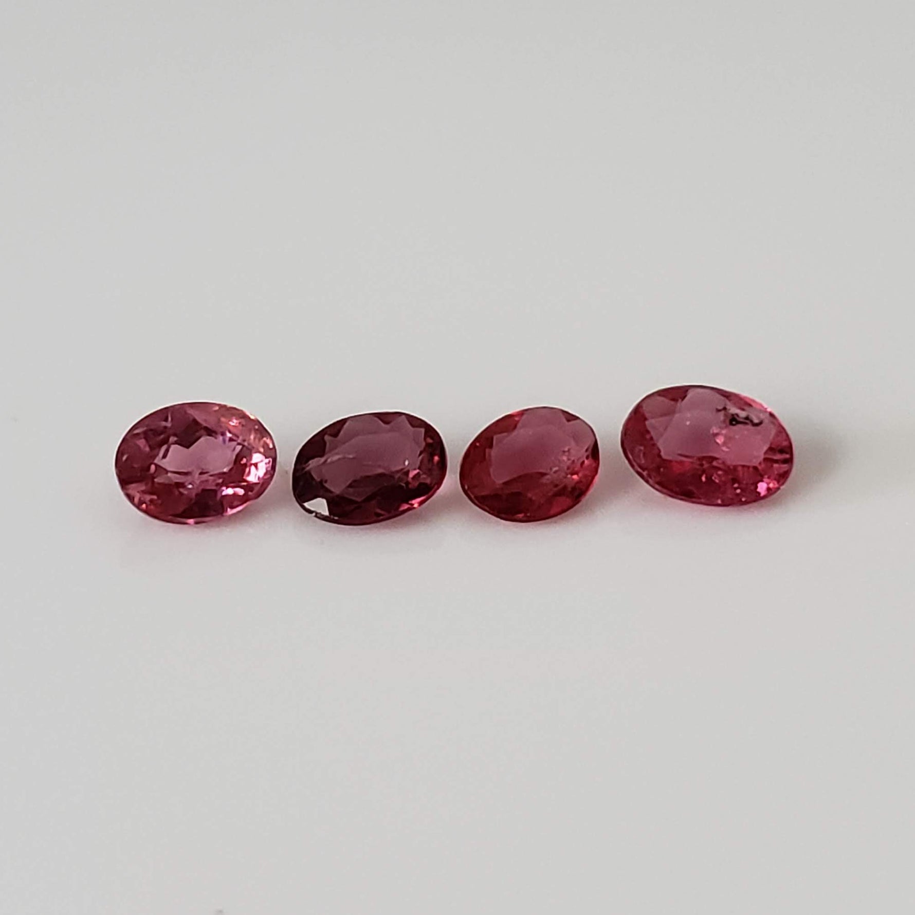Spinel | 13 Piece Gemstone Lot | Oval Cut | Red | 1.88tcw 4