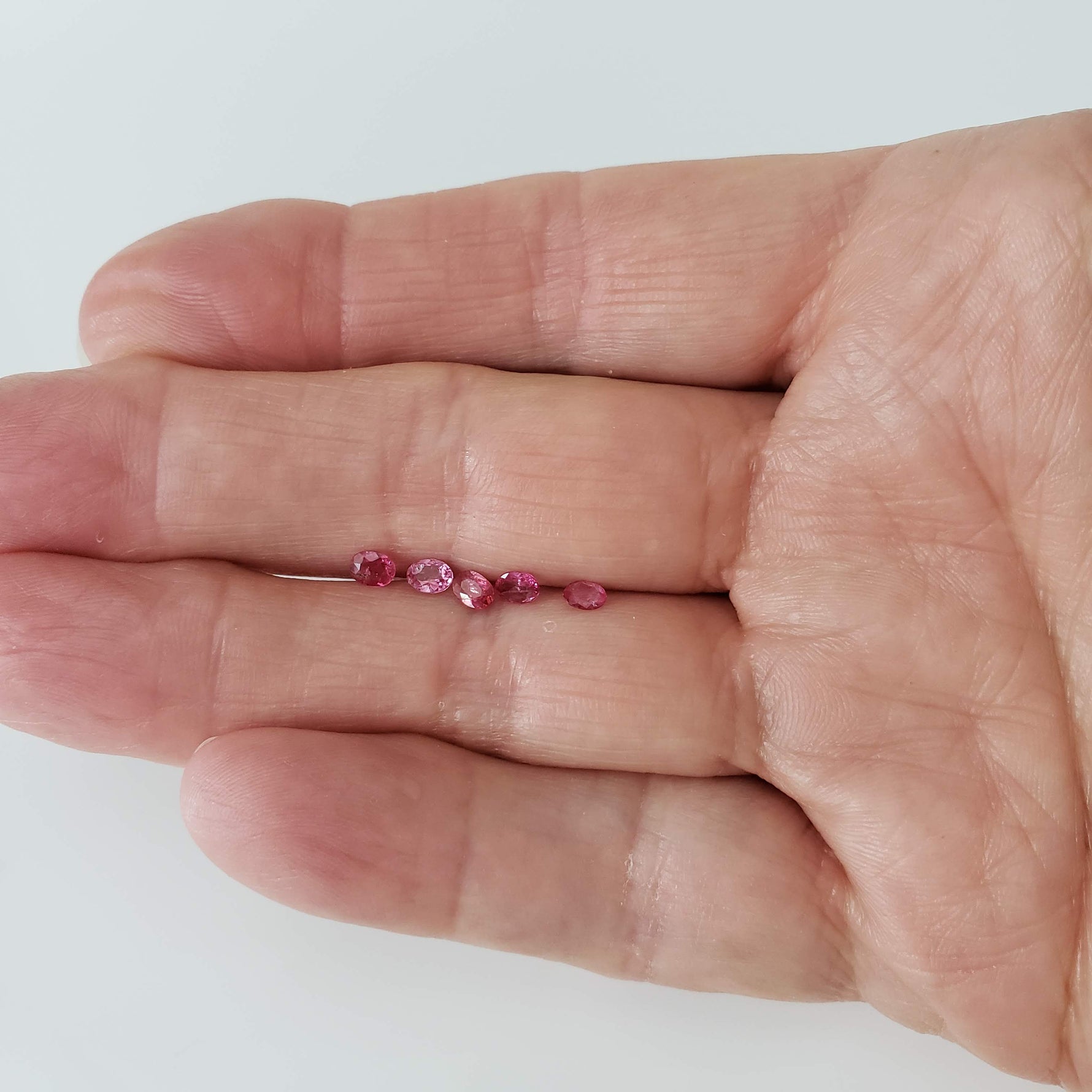 Spinel | 13 Piece Gemstone Lot | Oval Cut | Red | 1.88tcw 6