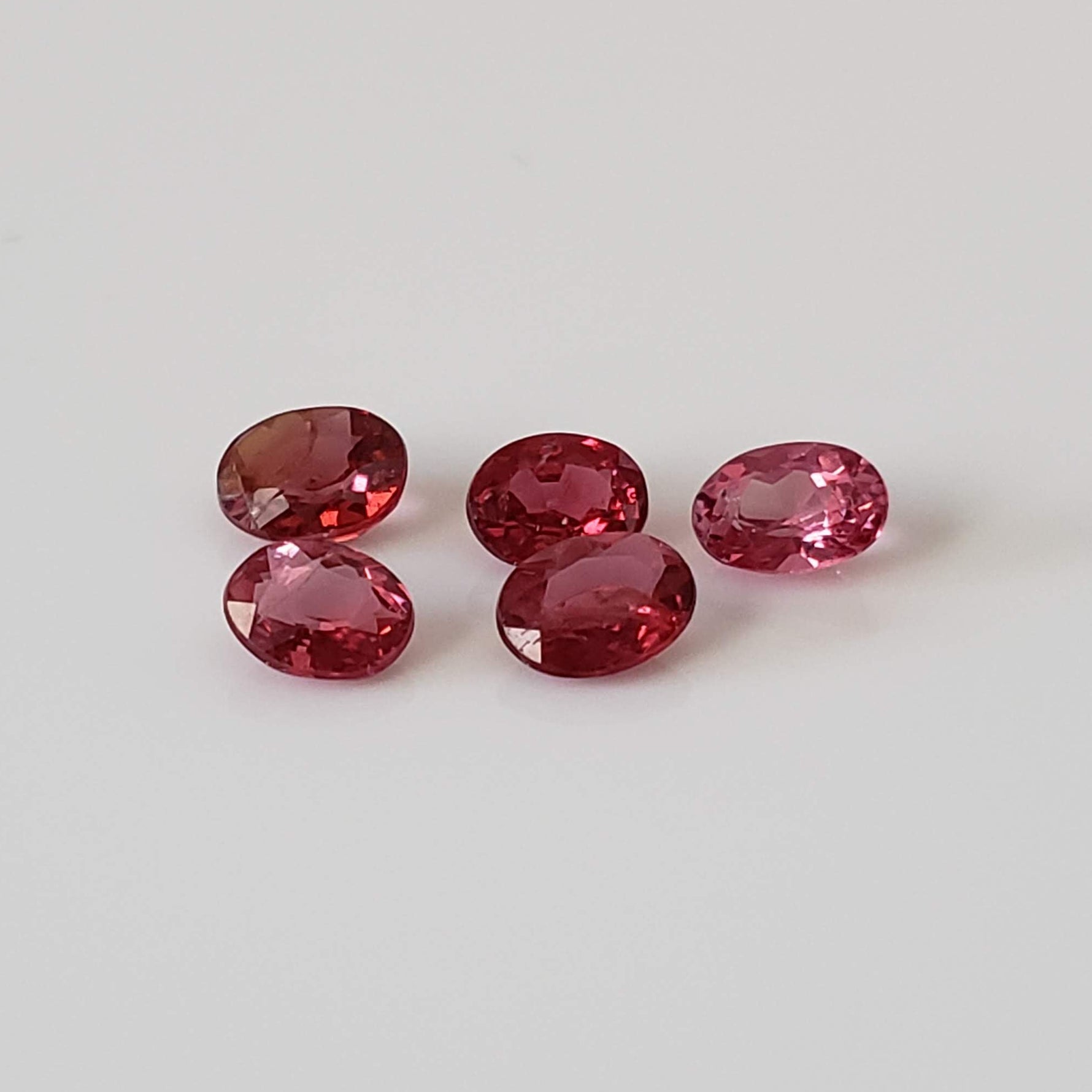  Spinel | 5 Piece Lot | Oval Cut | Red | 0.83tcw 