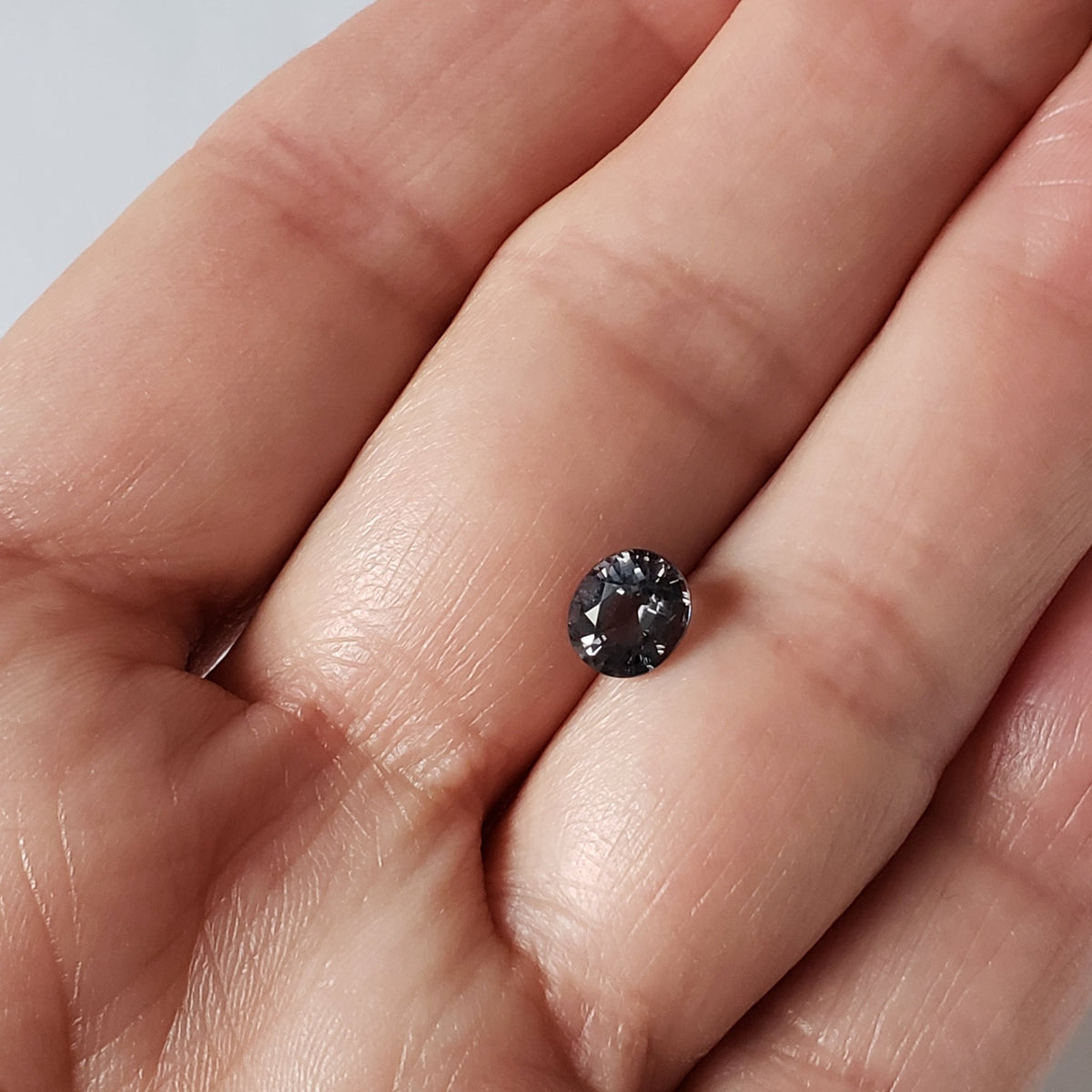  Spinel | Oval Cut | Silver | Natural | 7.2x6.3mm 1.5ct 7