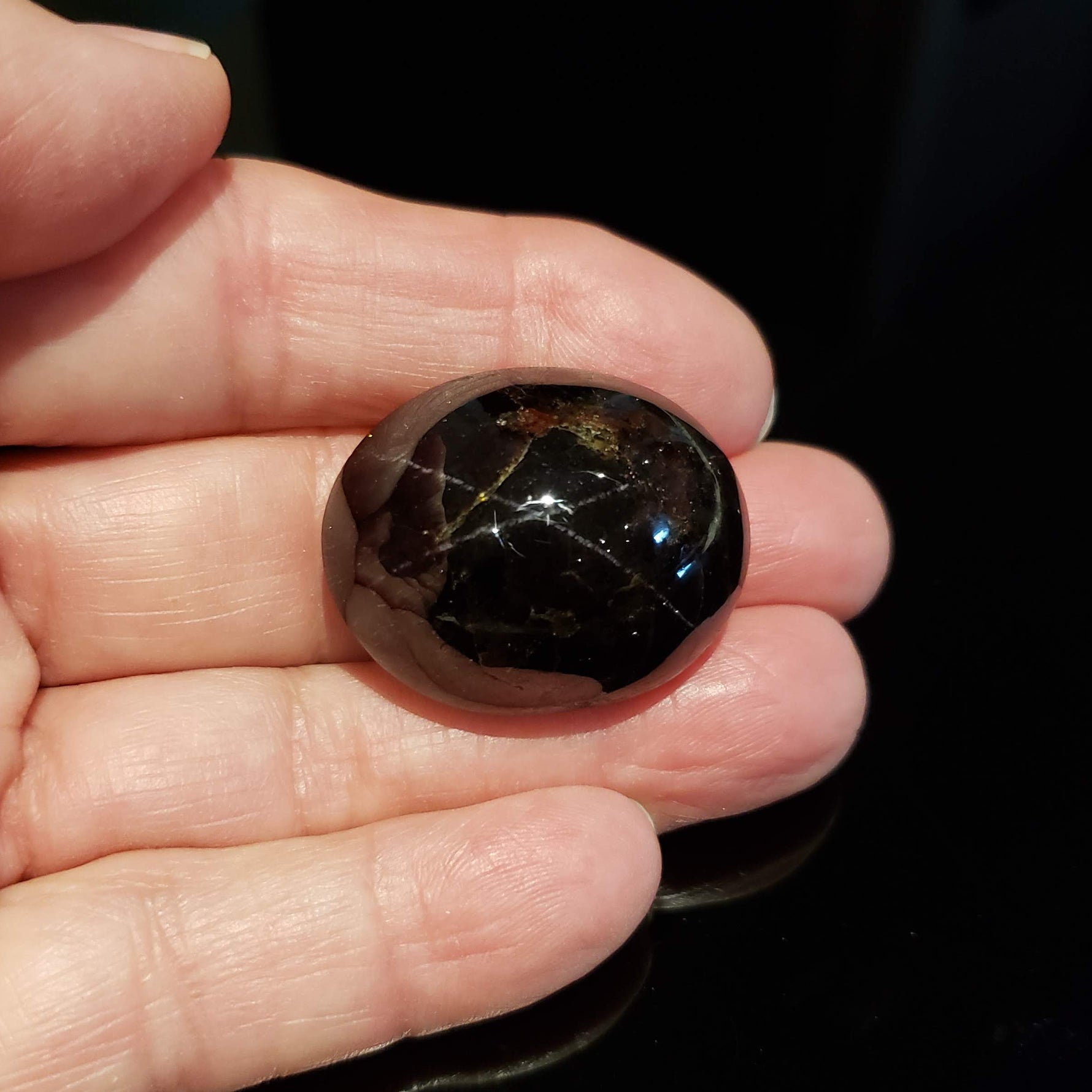  Star Garnet | Untreated Garnet | Oval Cabochon | Blood Red | 33x26.8mm 185.2ct 2