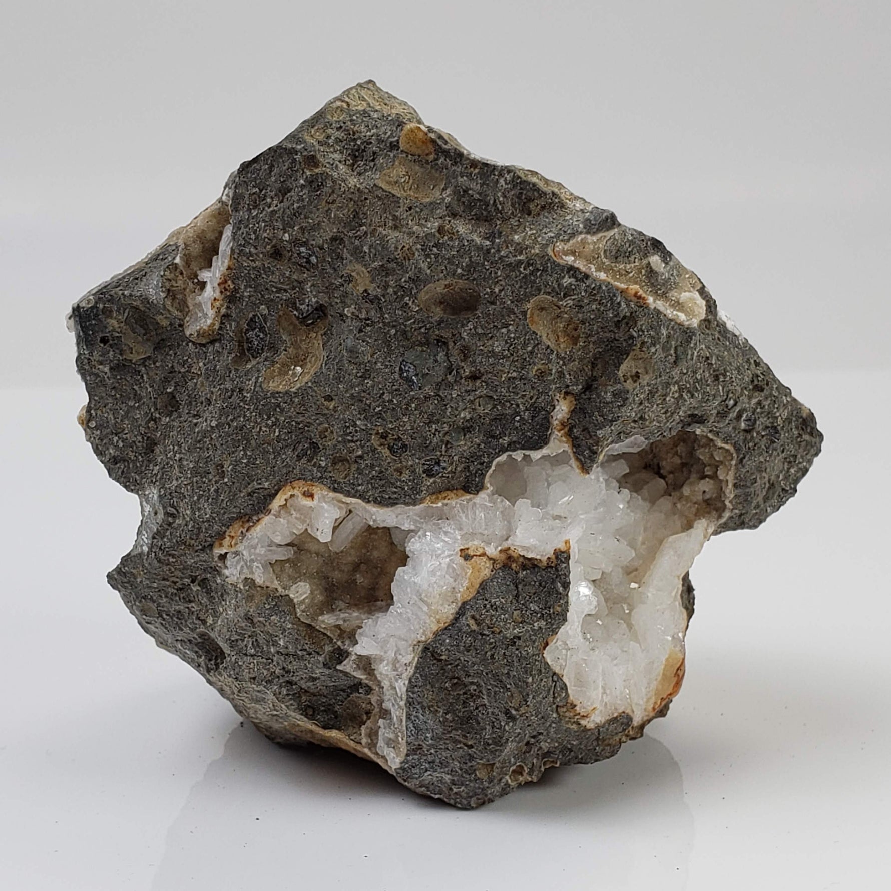  Stilbite Crystal in Matrix | 280 gr | Oregon, USA 1