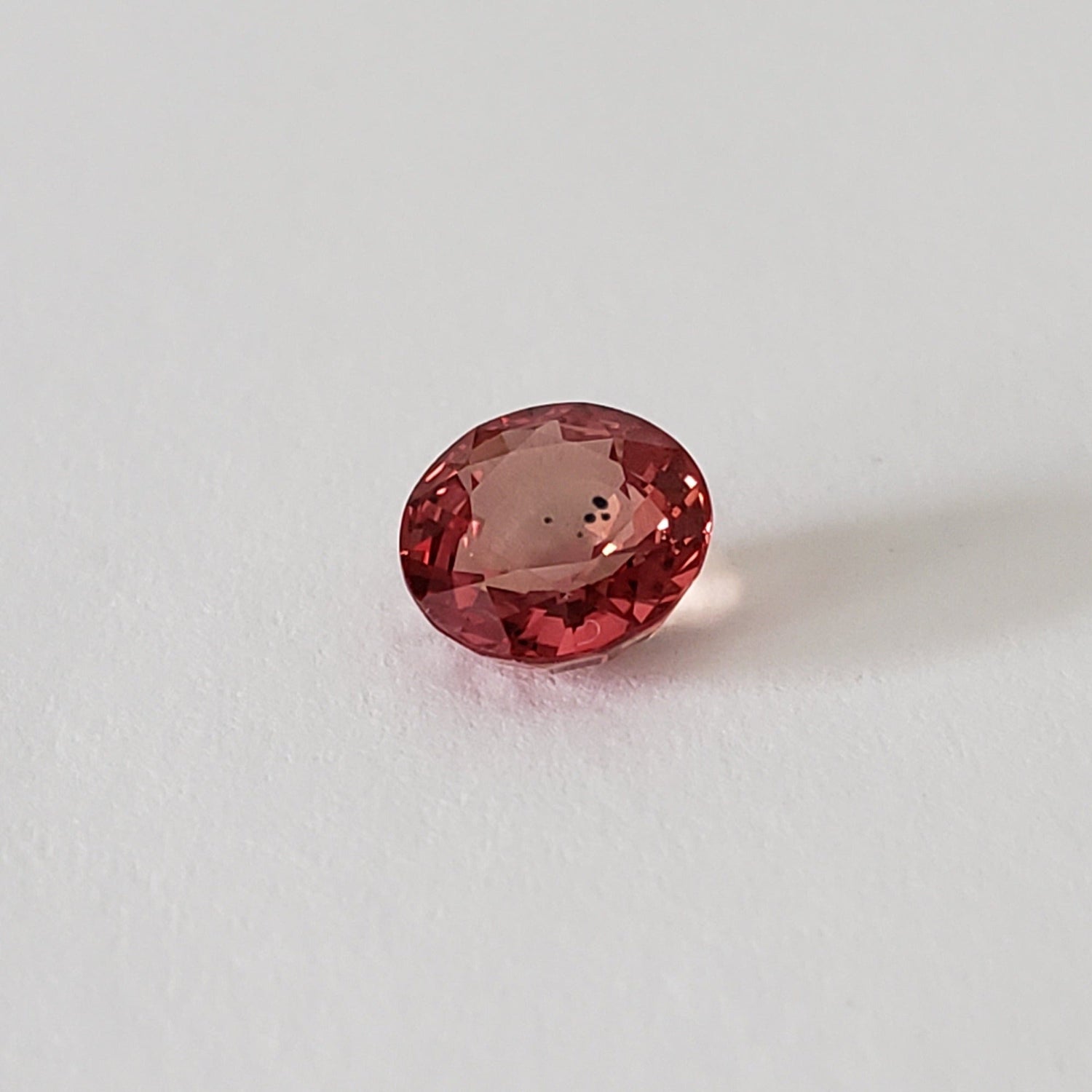  Sunset Sapphire | Round Cut | Red | 6.5mm 1.3ct | SO24 1