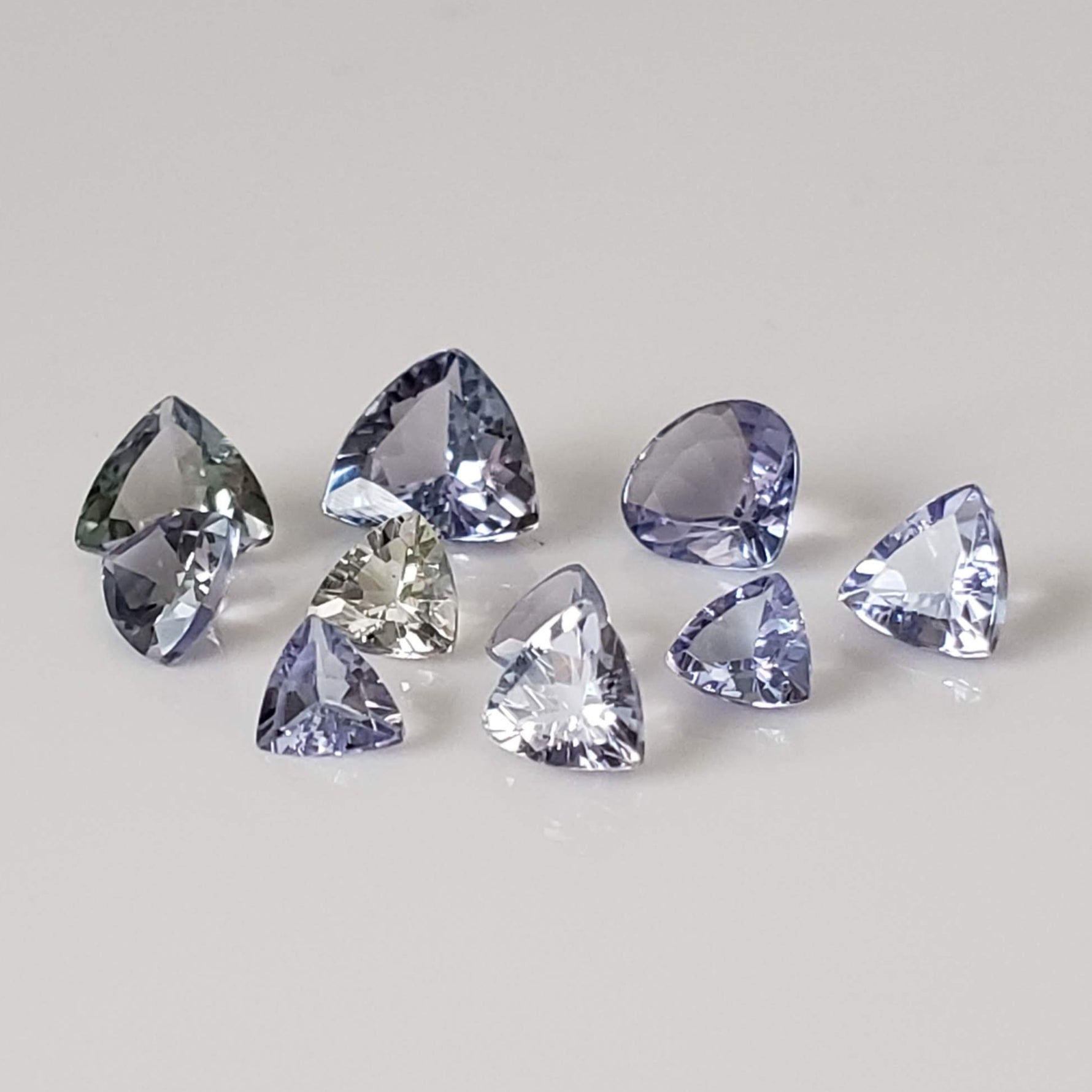  Tanzanite | 10 Piece Gemstone Lot | Trilliant Cut | 2.6tcw 1