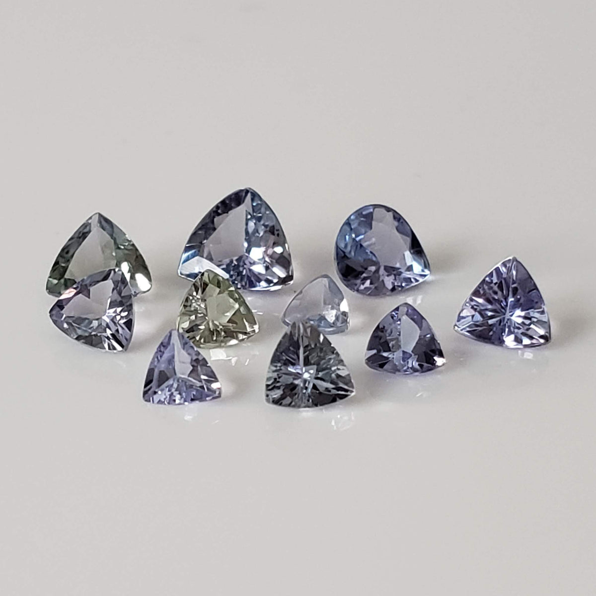  Tanzanite | 10 Piece Gemstone Lot | Trilliant Cut | 2.6tcw 