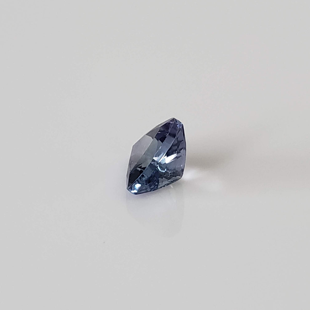  Tanzanite | Trilliant Cut | 5.7mm 0.77ct 4