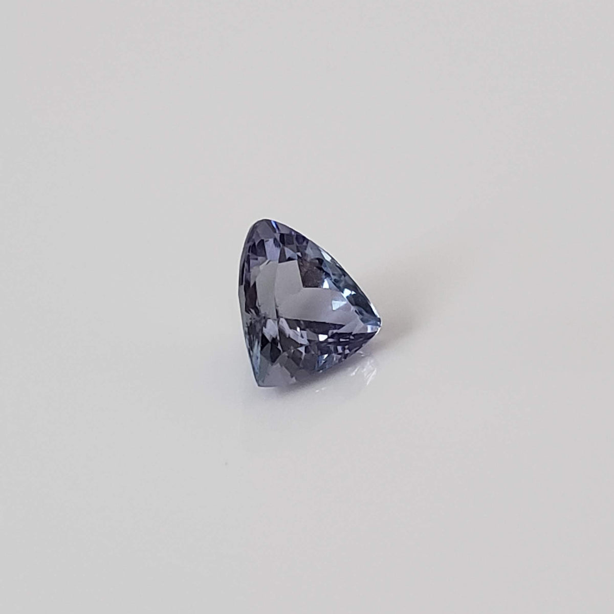  Tanzanite | Trilliant Cut | 5.7mm 0.77ct 3