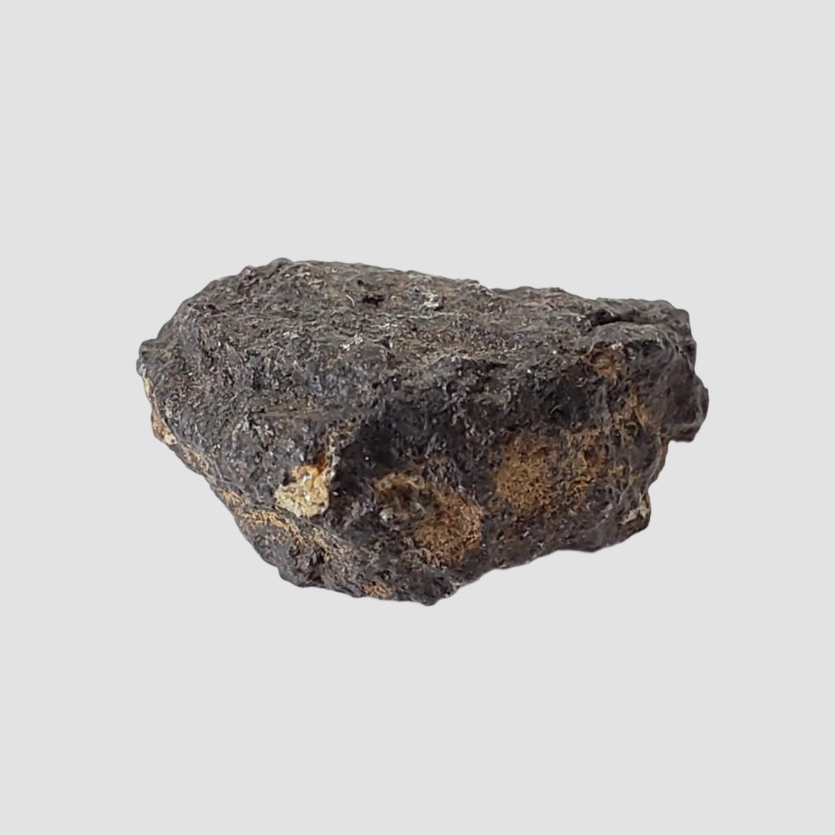  Thuathe Meteorite | 3 gr | H4-5 Chondrite | Observed Fall | Lesotho | 99% Crusted 3