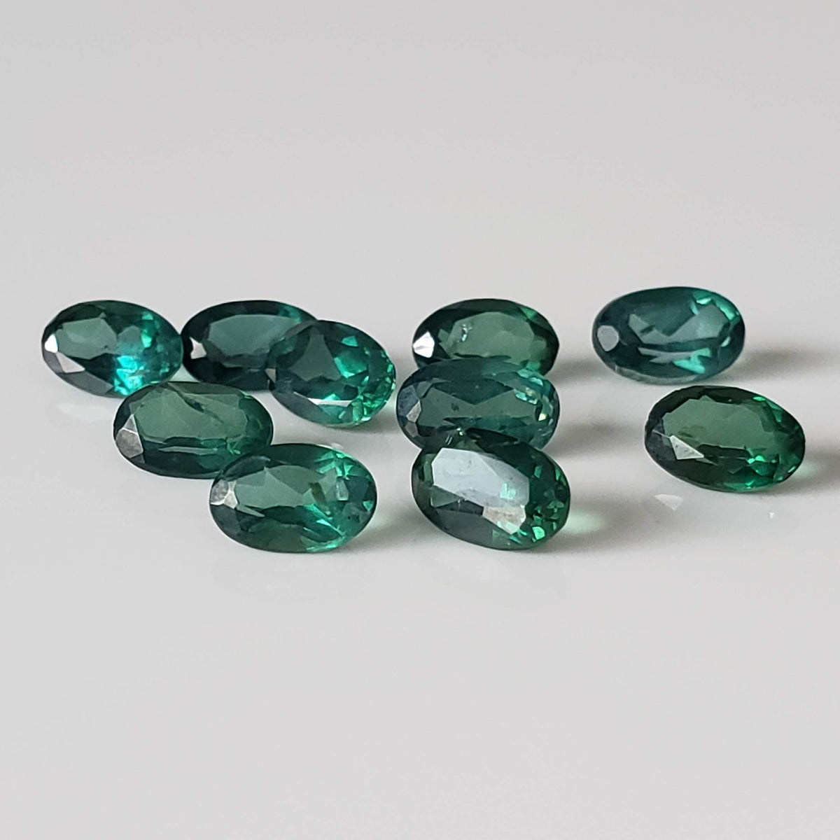  Topaz | 10 Piece Gemstone Lot | Oval Cut | Emerald Green | 5.5tcw 2