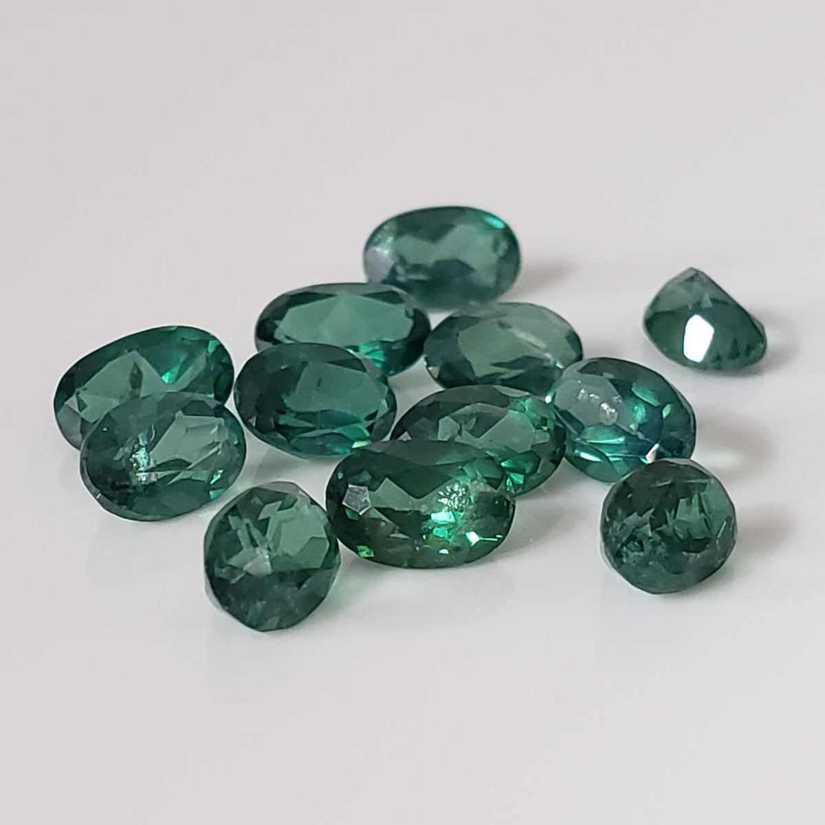  Topaz | 12 Piece Lot | Oval Cut | Emerald Green | 5.8-6.0x3.8-4.0mm 2