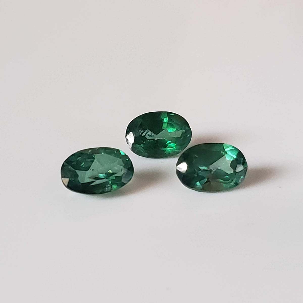  Topaz | 9 Piece Lot | Oval Cut | Emerald Green | 5.8-6.0x3.8-4.0mm 3