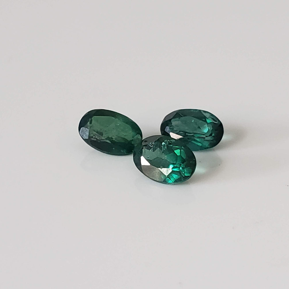  Topaz | 9 Piece Lot | Oval Cut | Emerald Green | 5.8-6.0x3.8-4.0mm 4