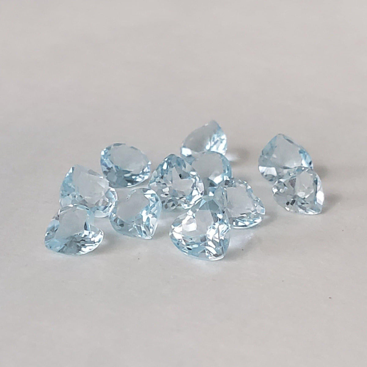  Topaz | Heart Shape Cut | Light Sky Blue | 4.7mm 2
