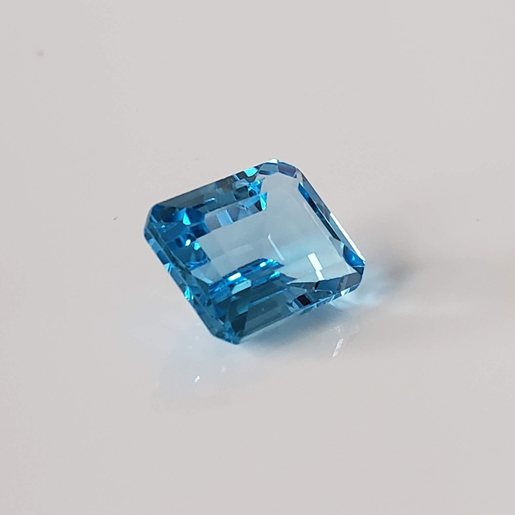  Topaz | Octagon Cut | Swiss Blue | 10x8mm 4.05ct 3