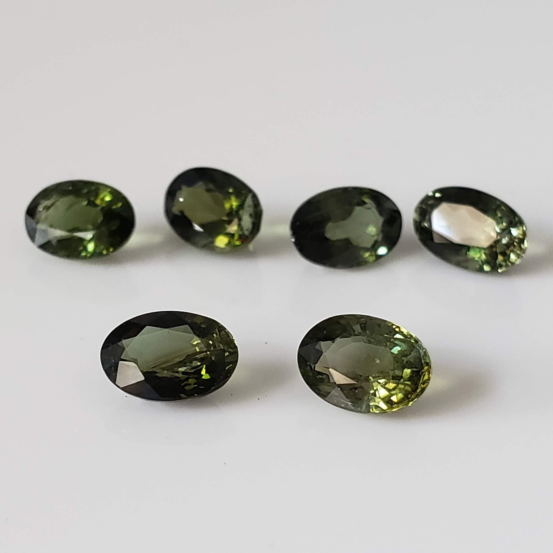 Tourmaline | 6 Piece Gemstone Lot | Oval Cut | Green | 3.0tcw 1