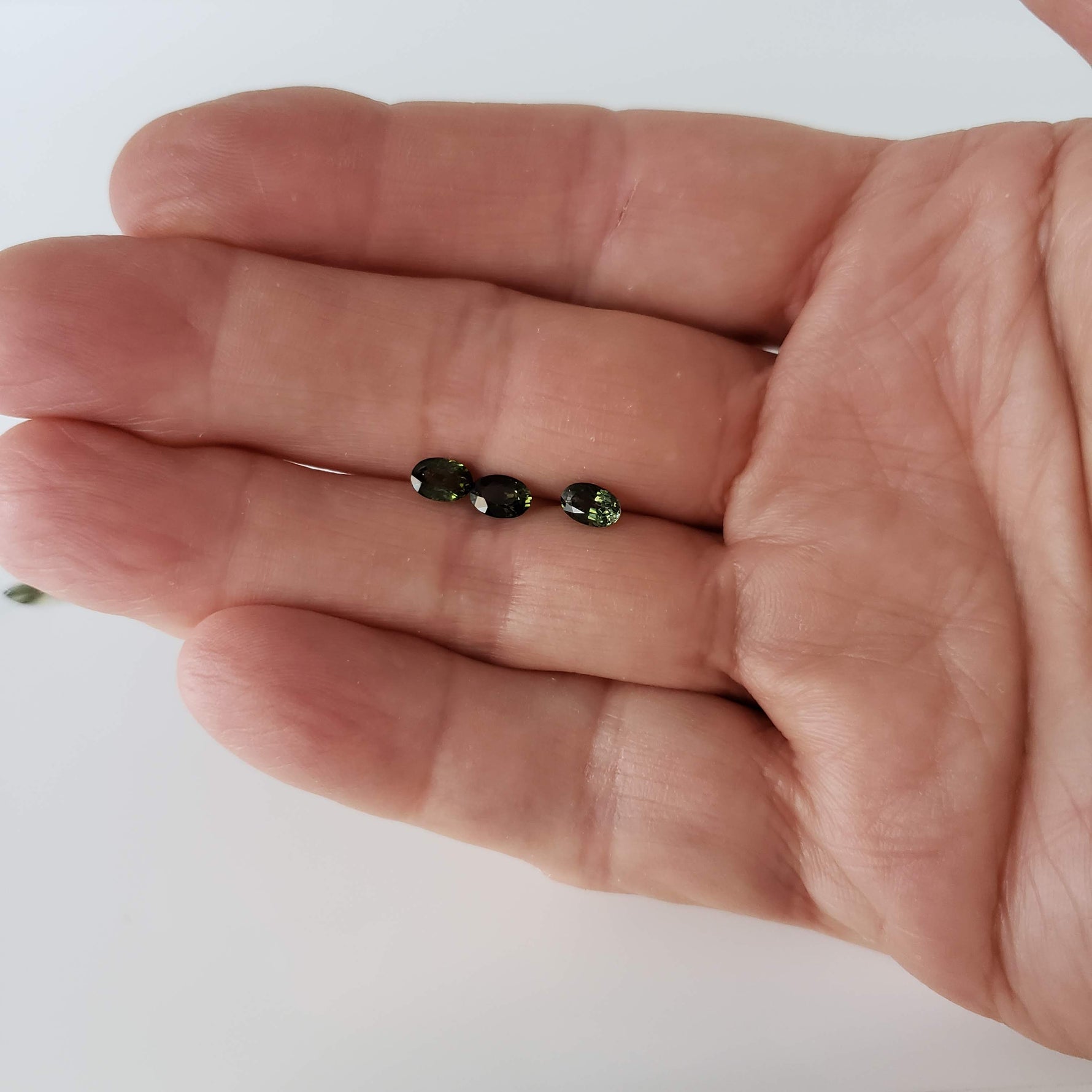 Tourmaline | 6 Piece Gemstone Lot | Oval Cut | Green | 3.0tcw 7