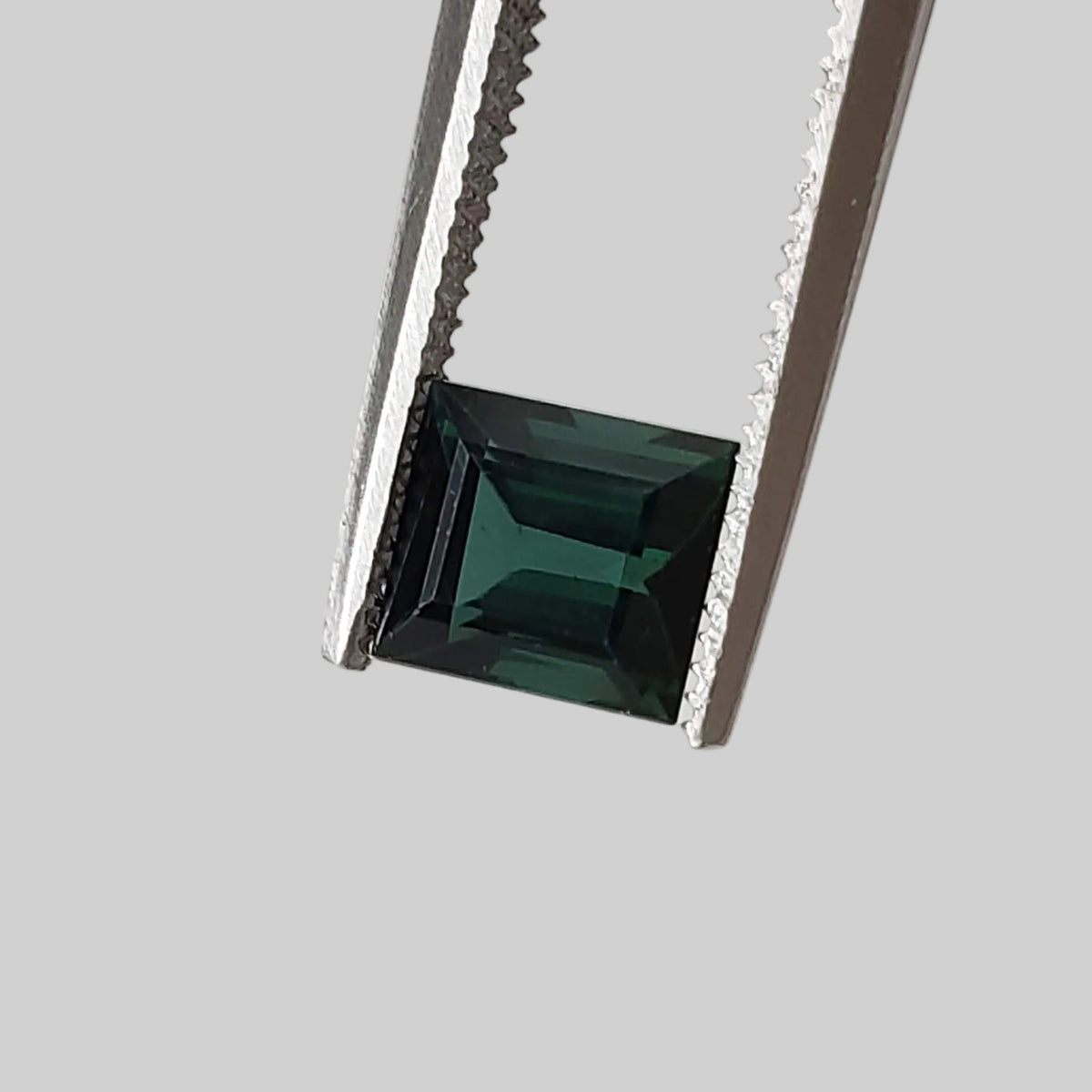  Tourmaline | Baguette Cut | Dark Neon Green | 5.7x5.1mm 0.93ct 2