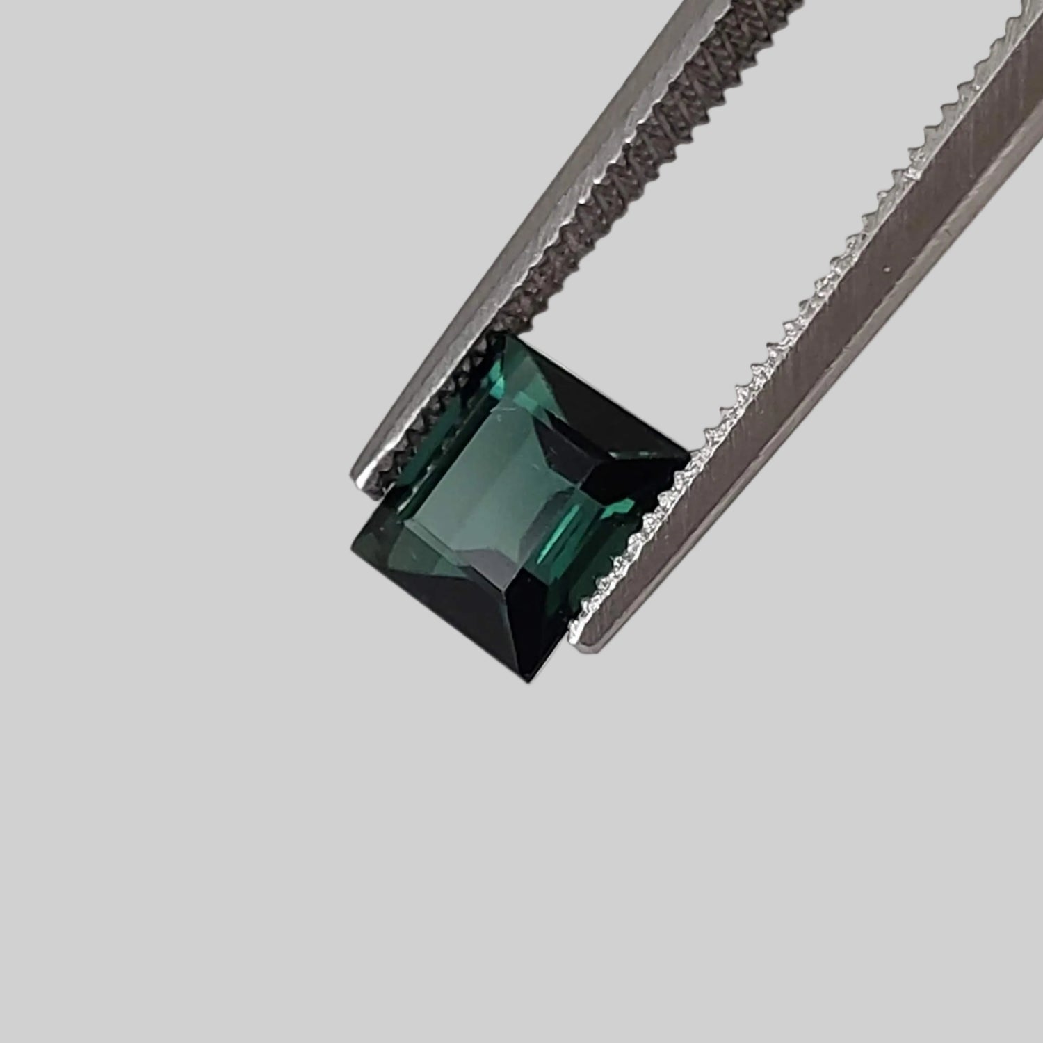  Tourmaline | Baguette Cut | Dark Neon Green | 5.7x5.1mm 0.93ct 1