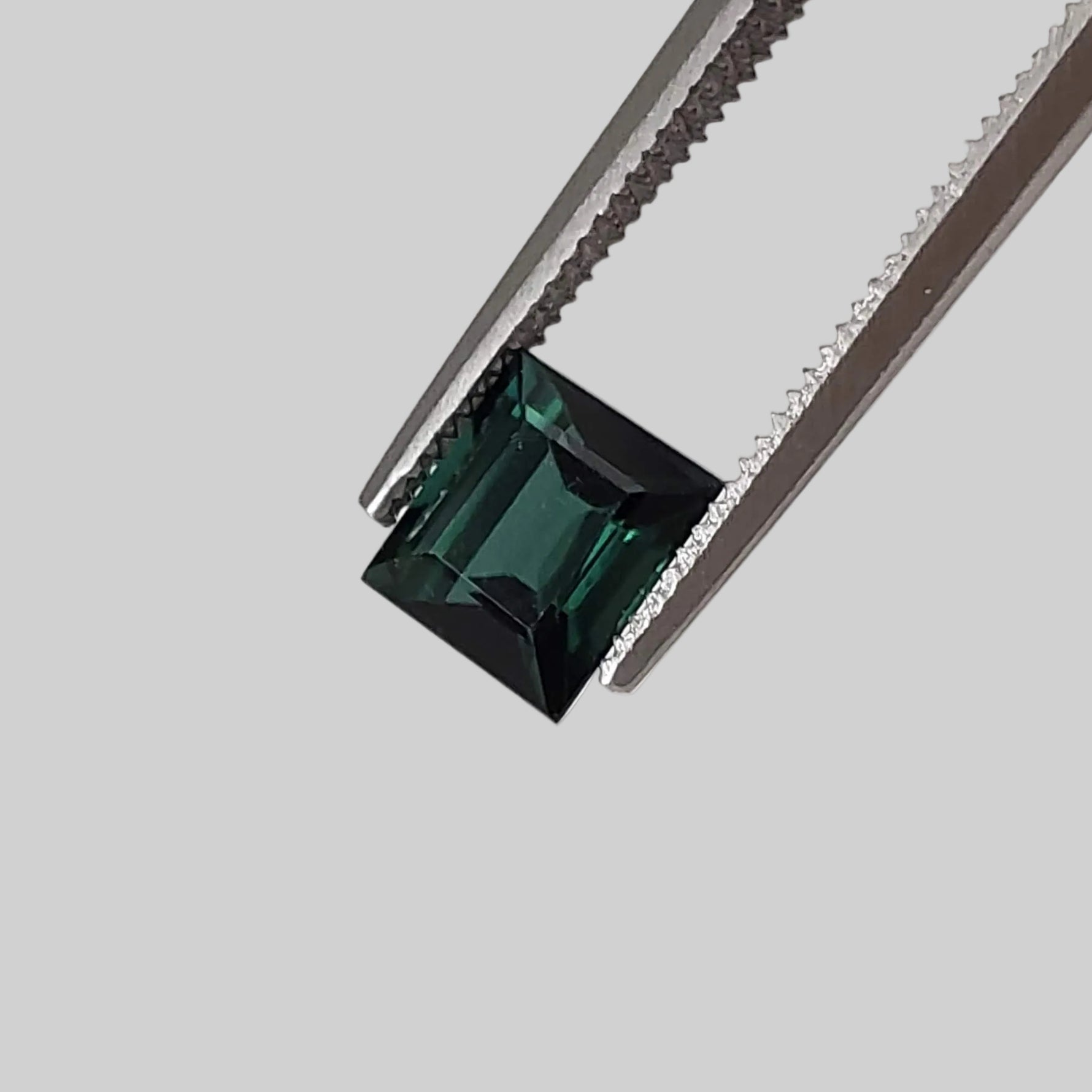  Tourmaline | Baguette Cut | Dark Neon Green | 5.7x5.1mm 0.93ct 