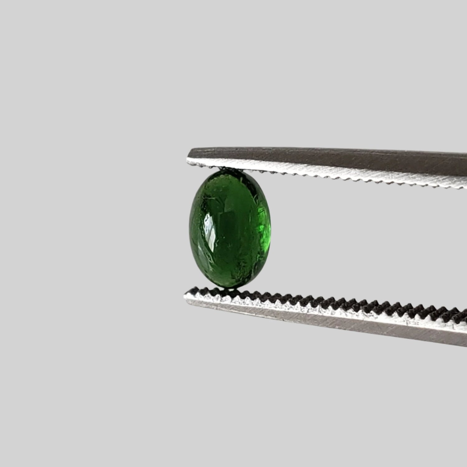  Tourmaline | Oval Cabochon | Chrome Green | 5.7x3.8mm 0.5ct | SO24 