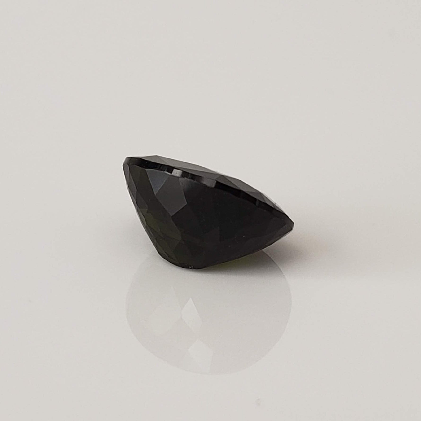  Tourmaline | Oval Cut | Green | 12.9x10.3mm 5.61ct 5