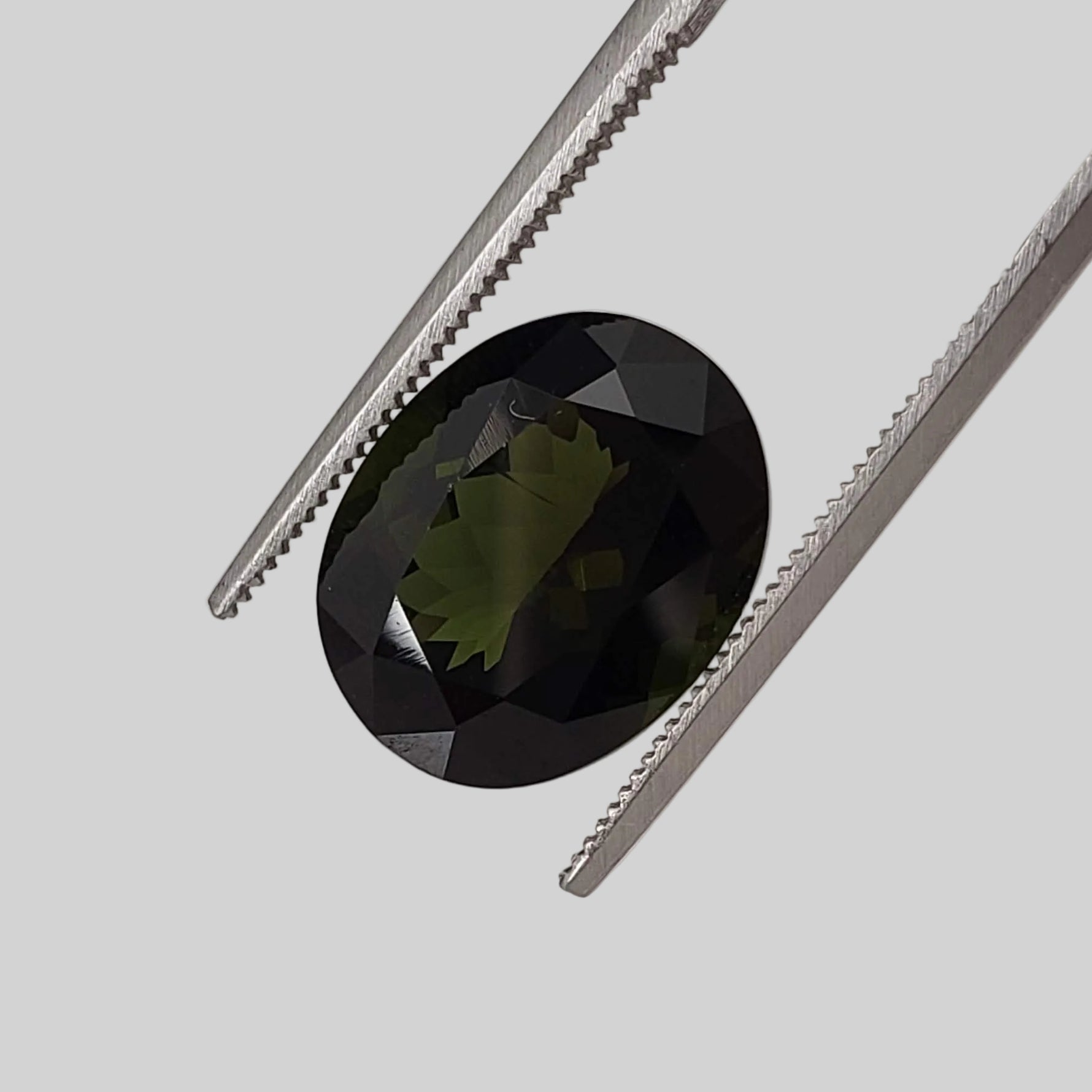  Tourmaline | Oval Cut | Green | 12.9x10.3mm 5.61ct 1