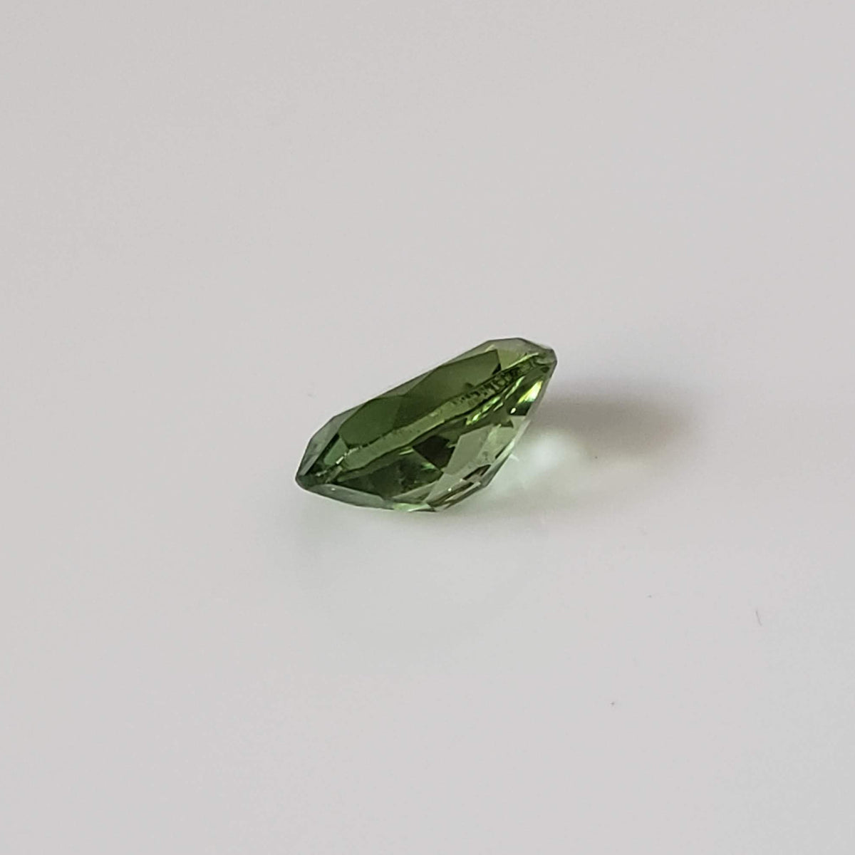 Tourmaline | Oval Cut | Green | 7x5mm 0.76ct 4
