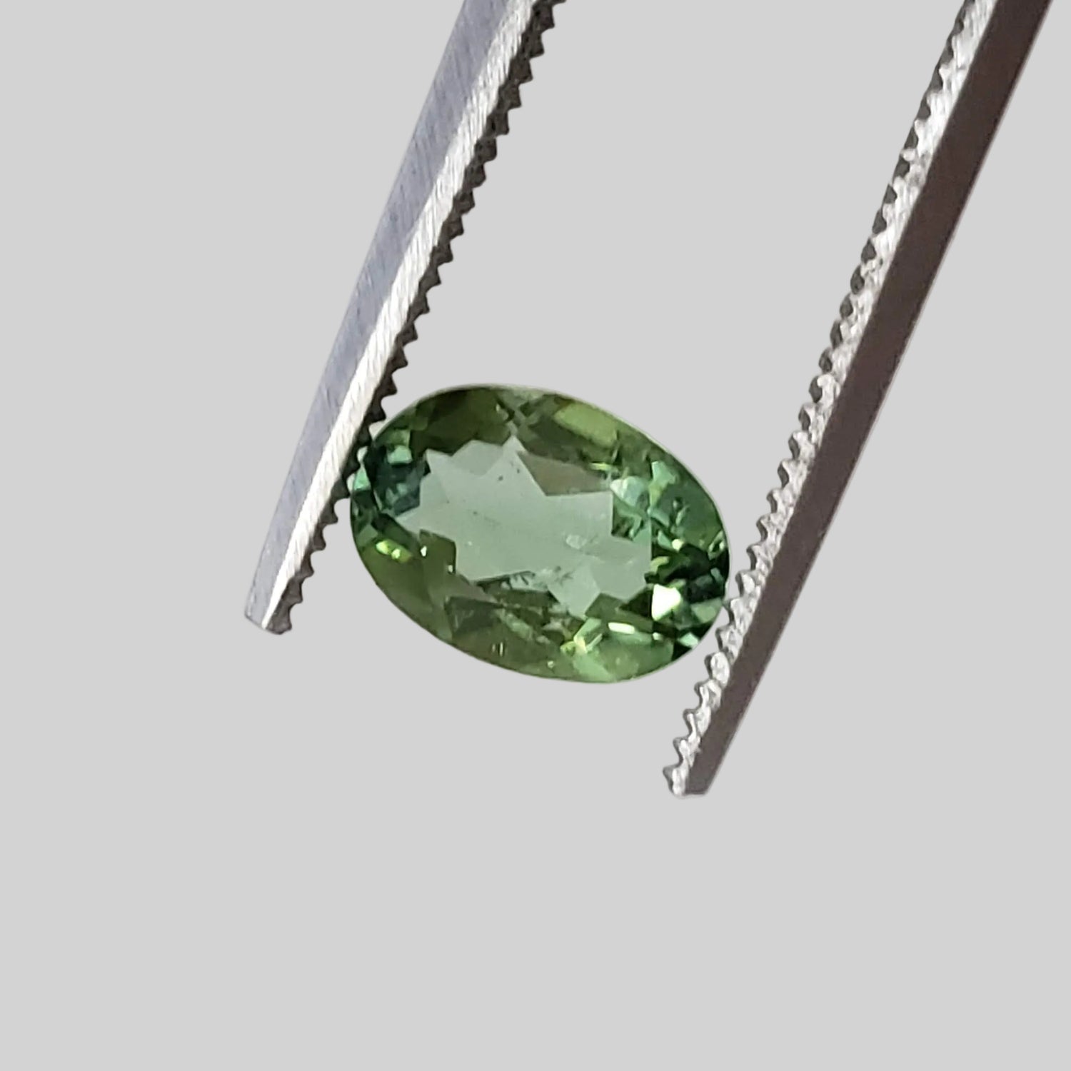 Tourmaline | Oval Cut | Green | 7x5mm 0.76ct 1
