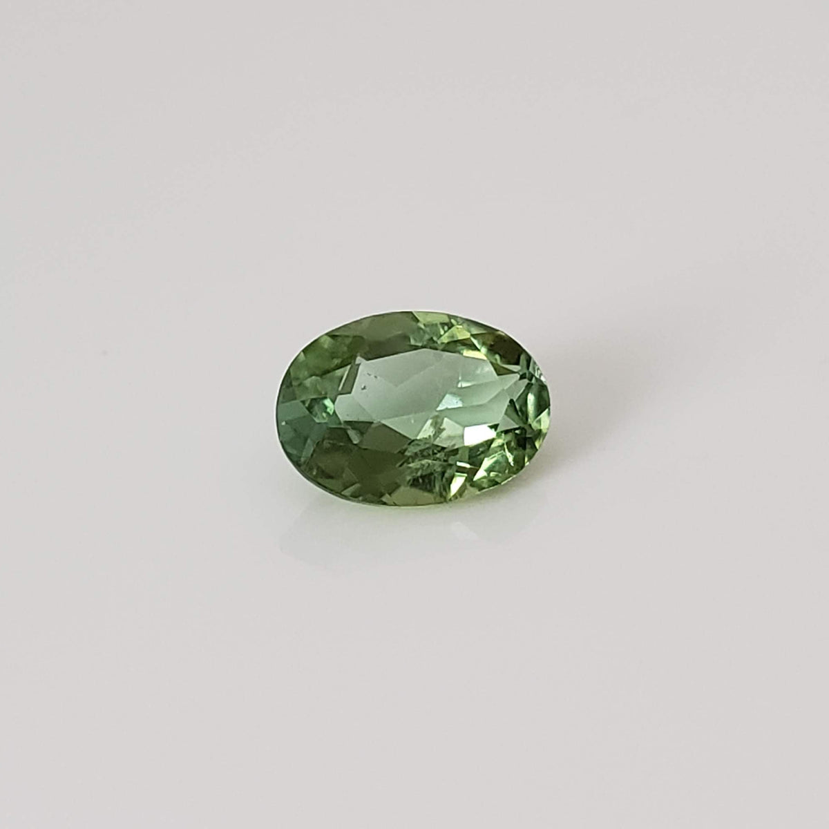 Tourmaline | Oval Cut | Green | 7x5mm 0.76ct 3