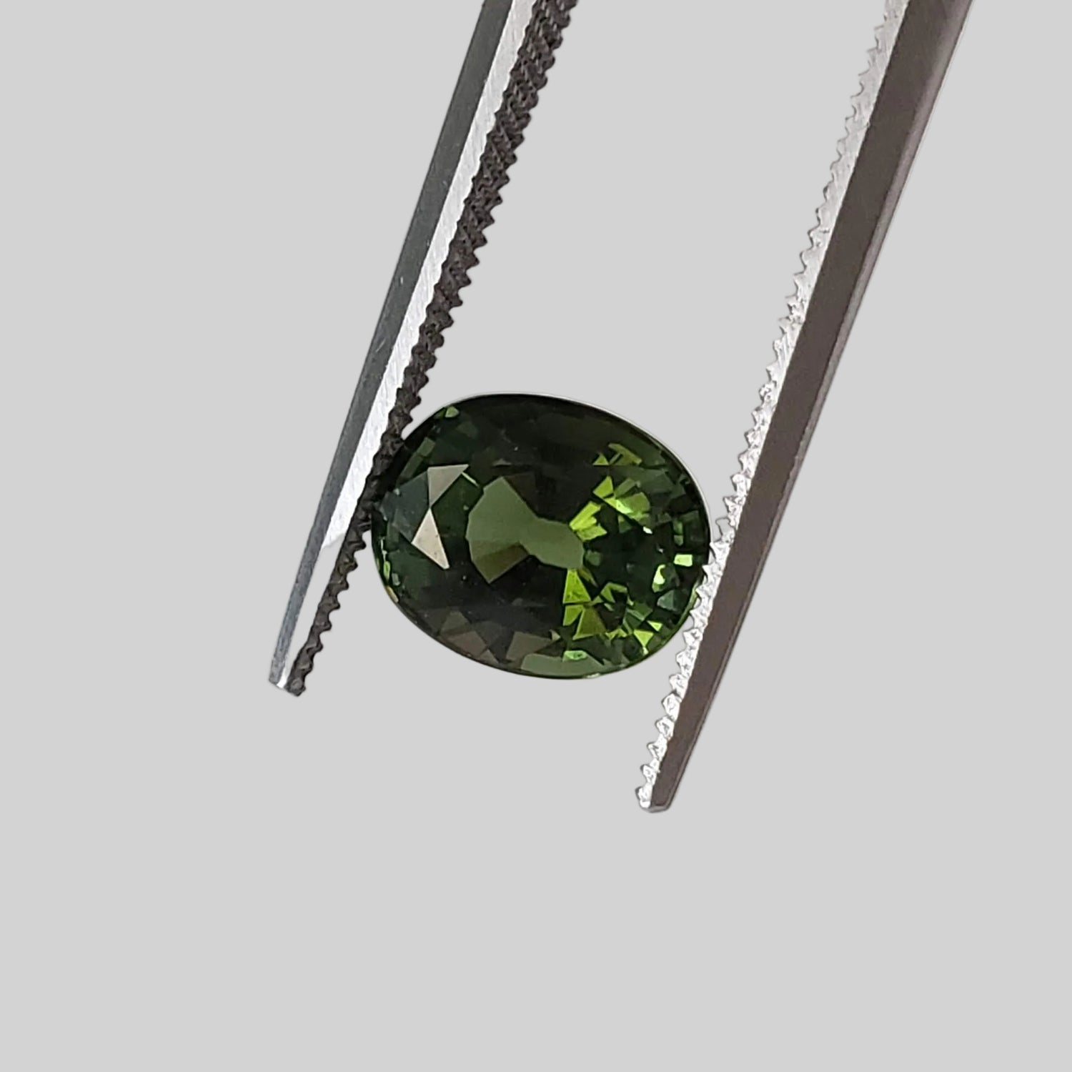  Tourmaline | Oval Cut | Neon Green | 8x6.5mm 1.93ct 