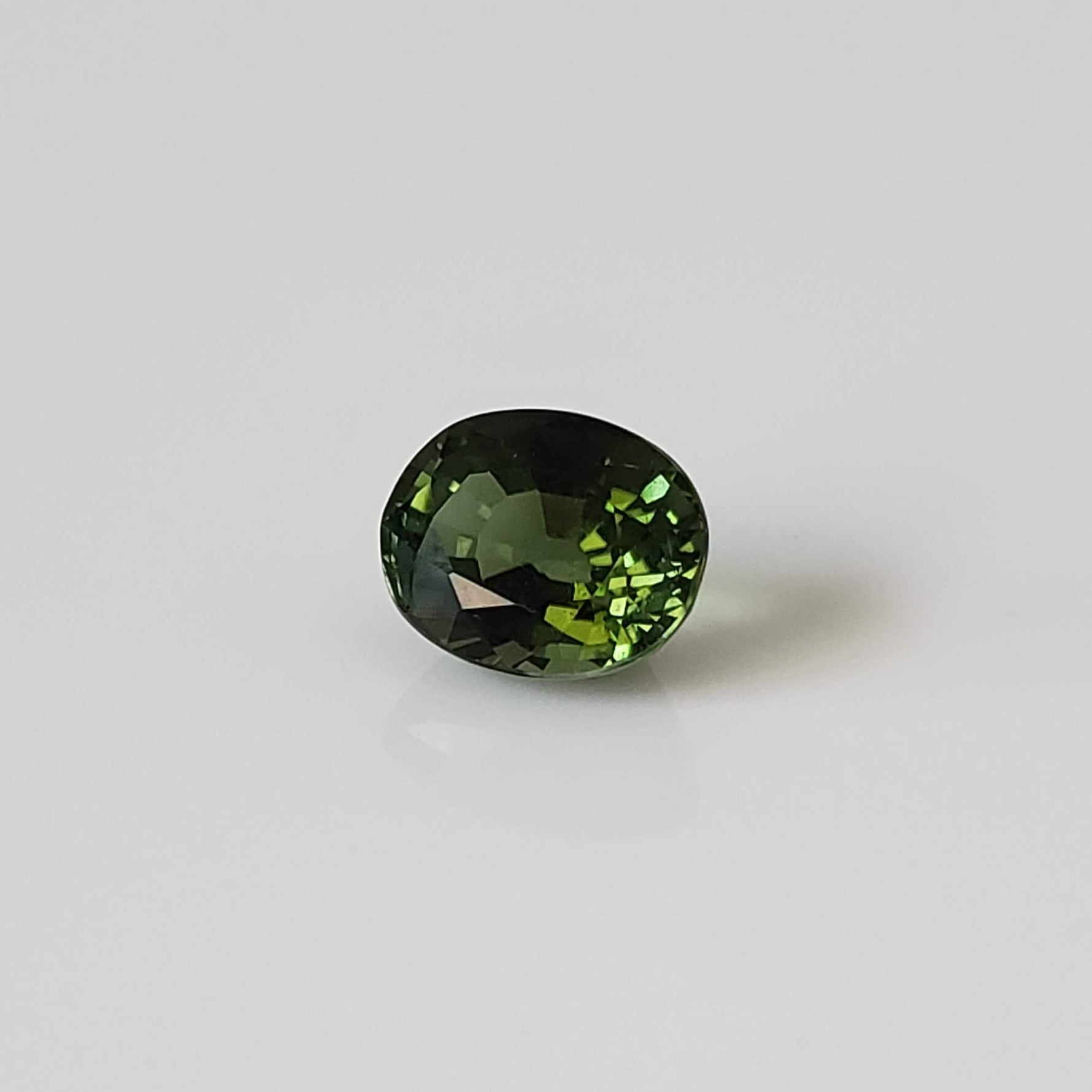 Tourmaline | Oval Cut | Neon Green | 8x6.5mm 1.93ct 1